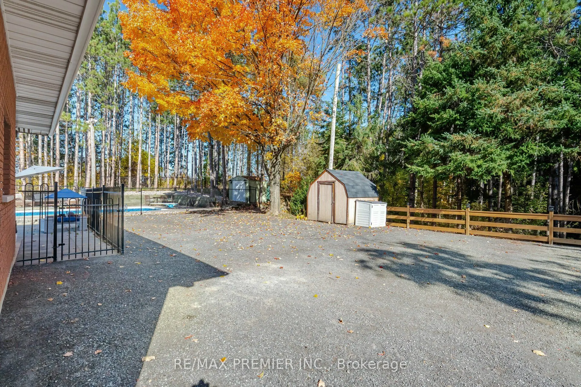 4904 10th Side Road