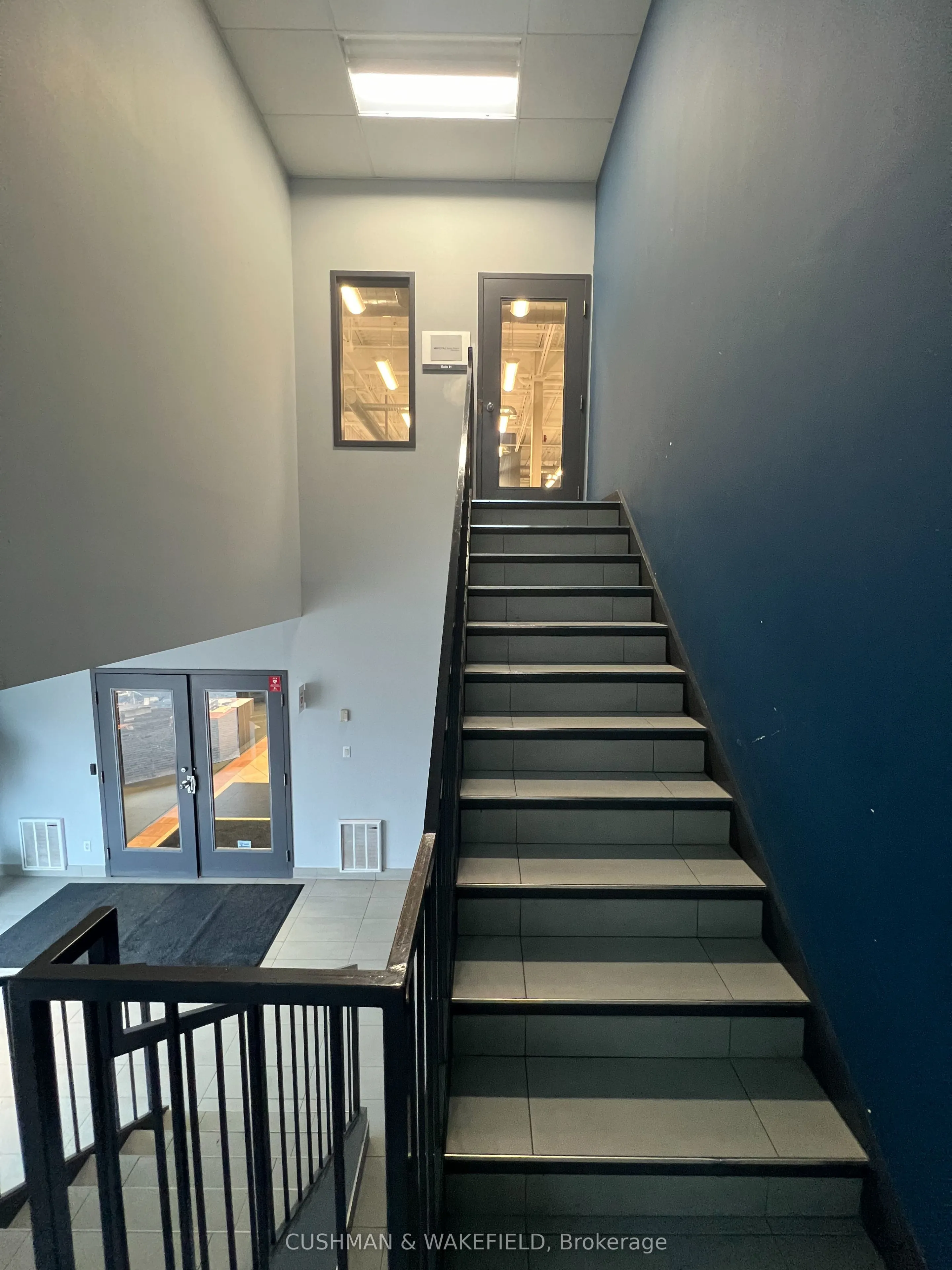 1 Royal Gate Boulevard, #H