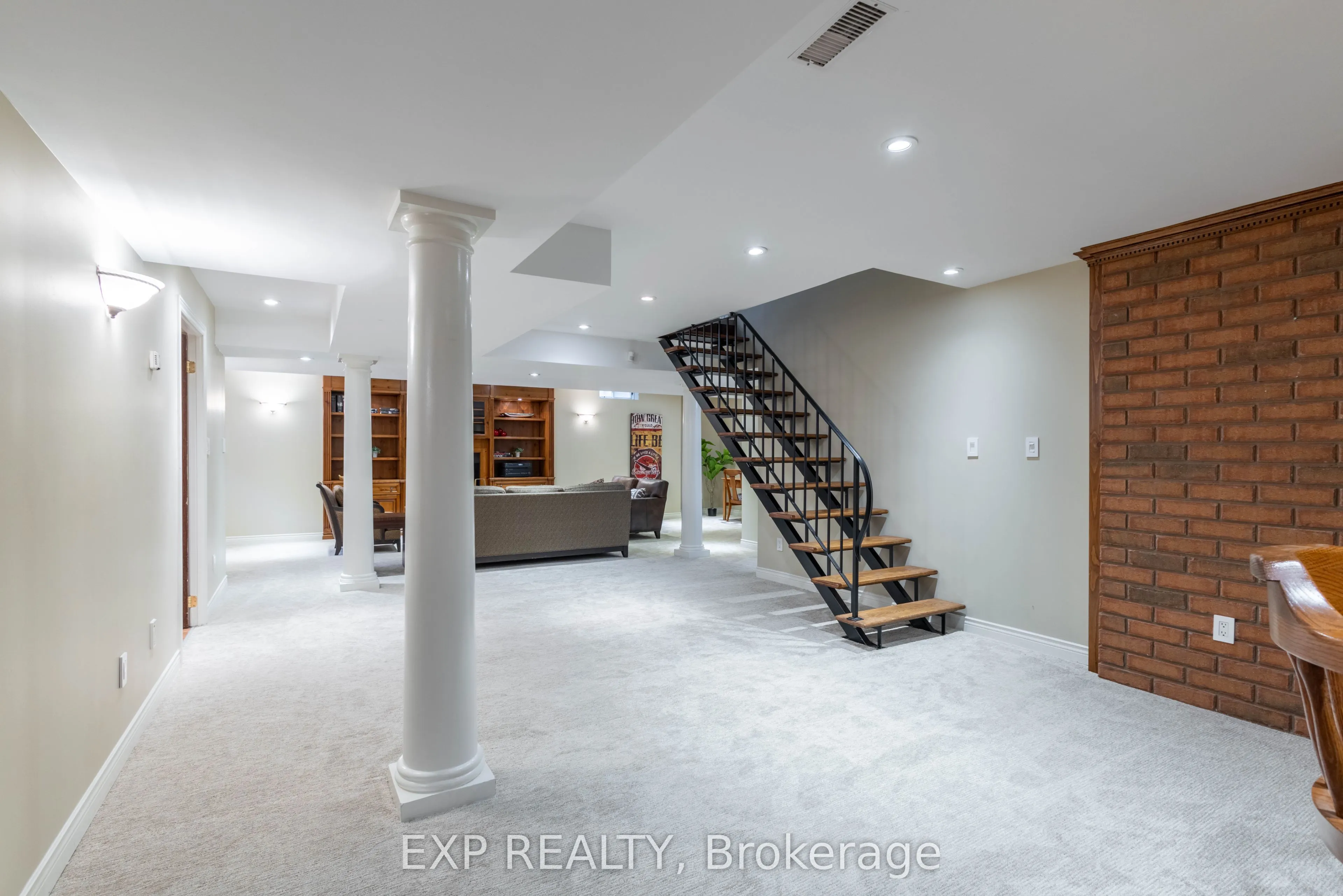 85 Willis Drive