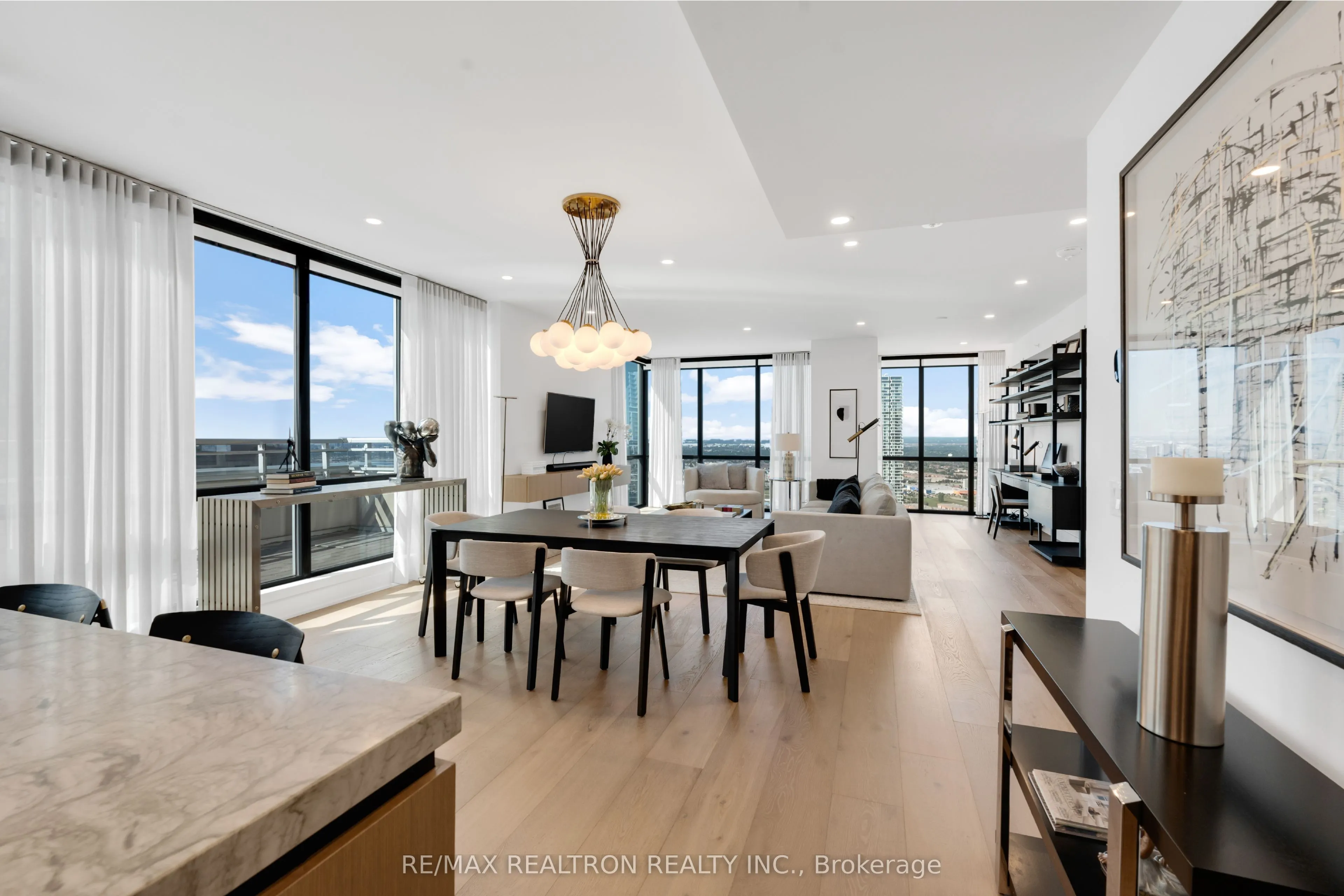 2916 Highway 7 Road, #PENTHOUSE - 3803