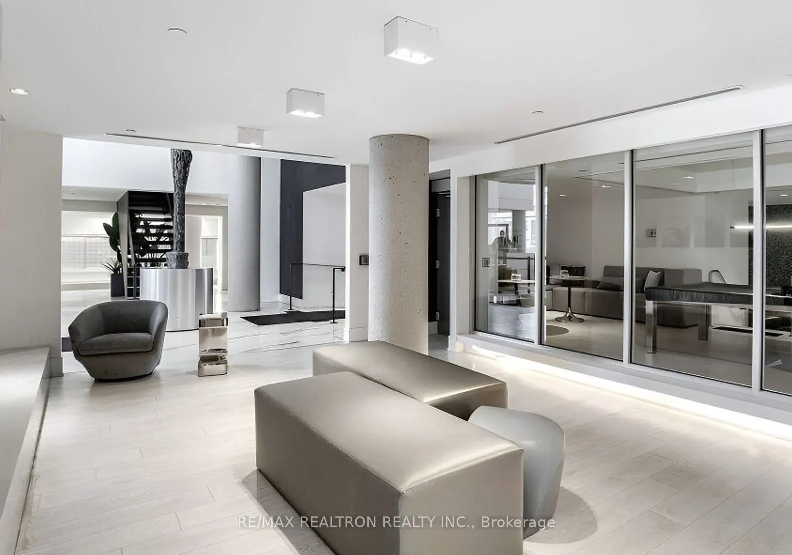 2916 Highway 7 Road, #PENTHOUSE - 3803