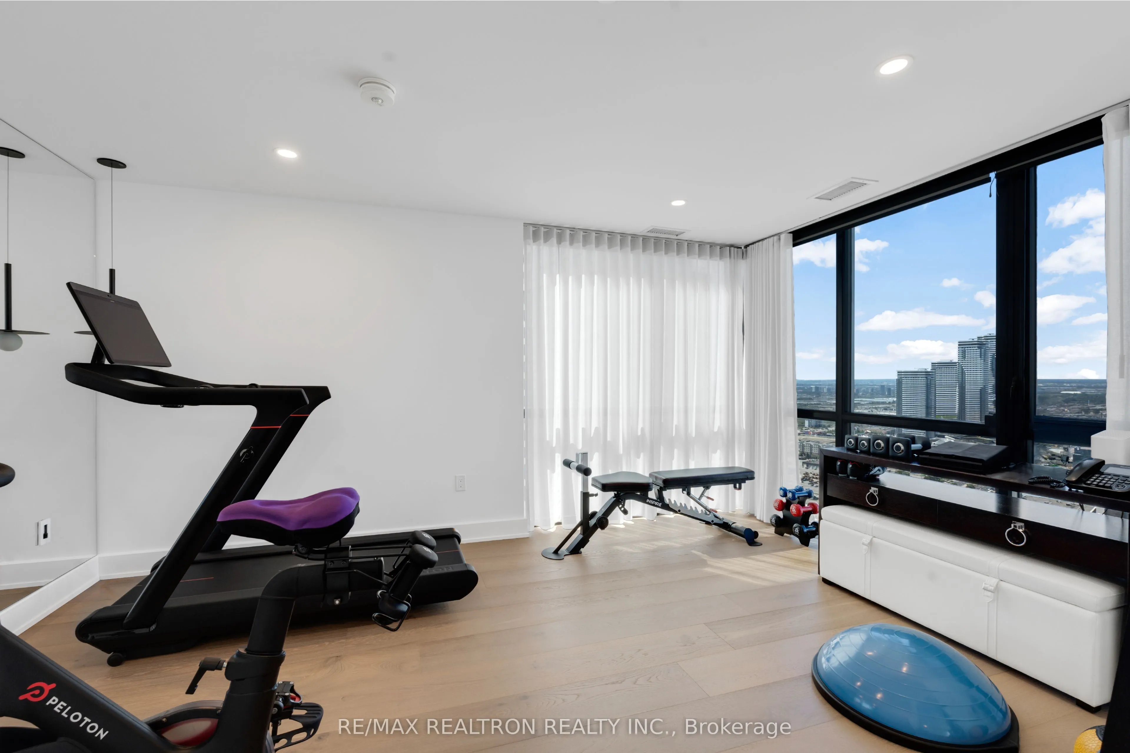 2916 Highway 7 Road, #PENTHOUSE - 3803