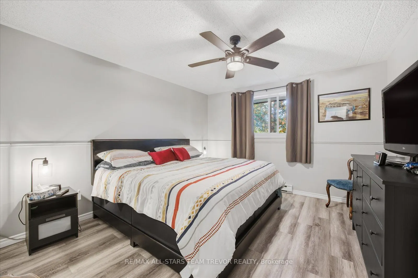 74 The Queensway S, #203