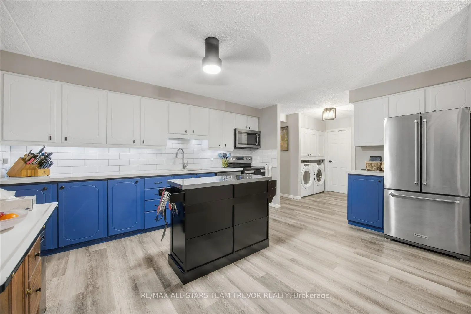 74 The Queensway S, #203