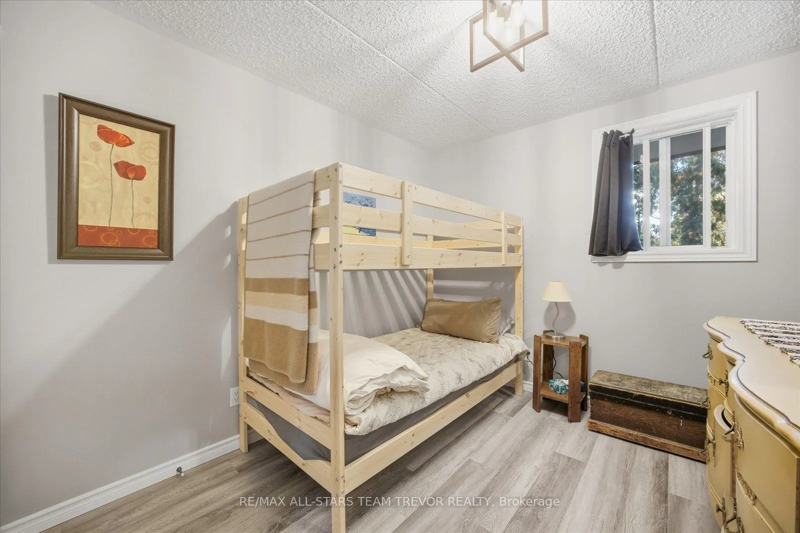 74 The Queensway S, #203
