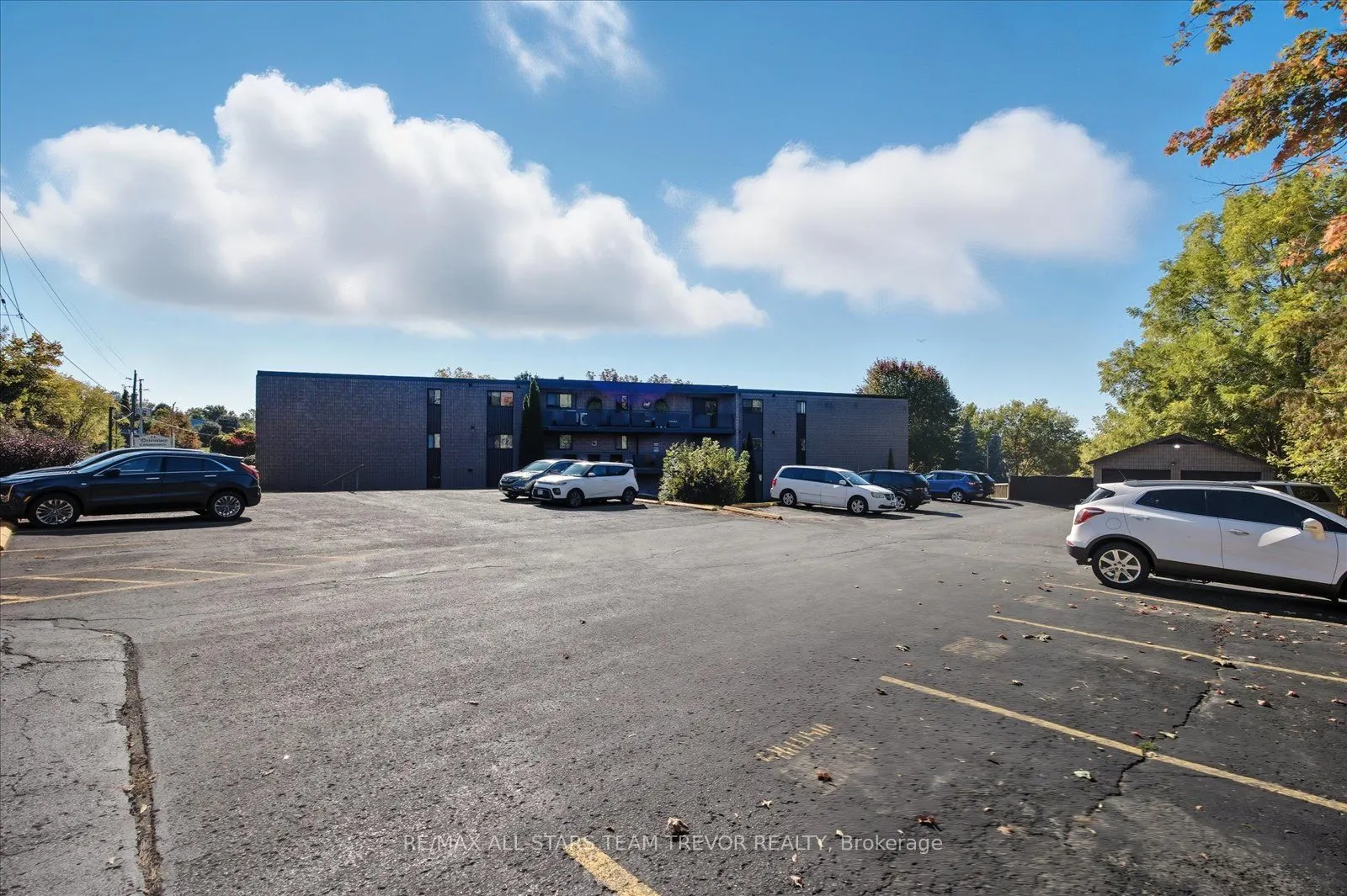 74 The Queensway S, #203