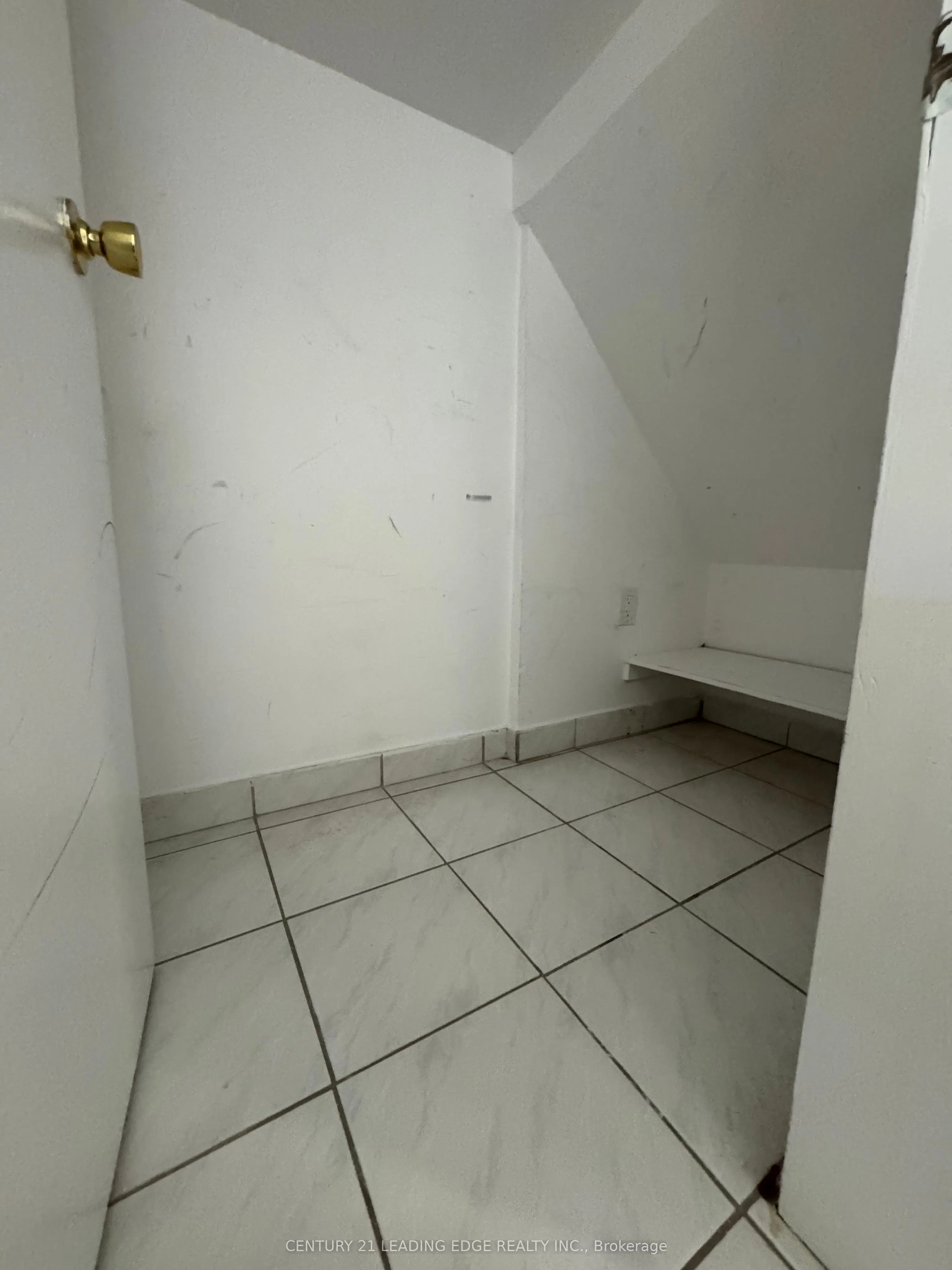18 COLERAINE Avenue, #BSMT