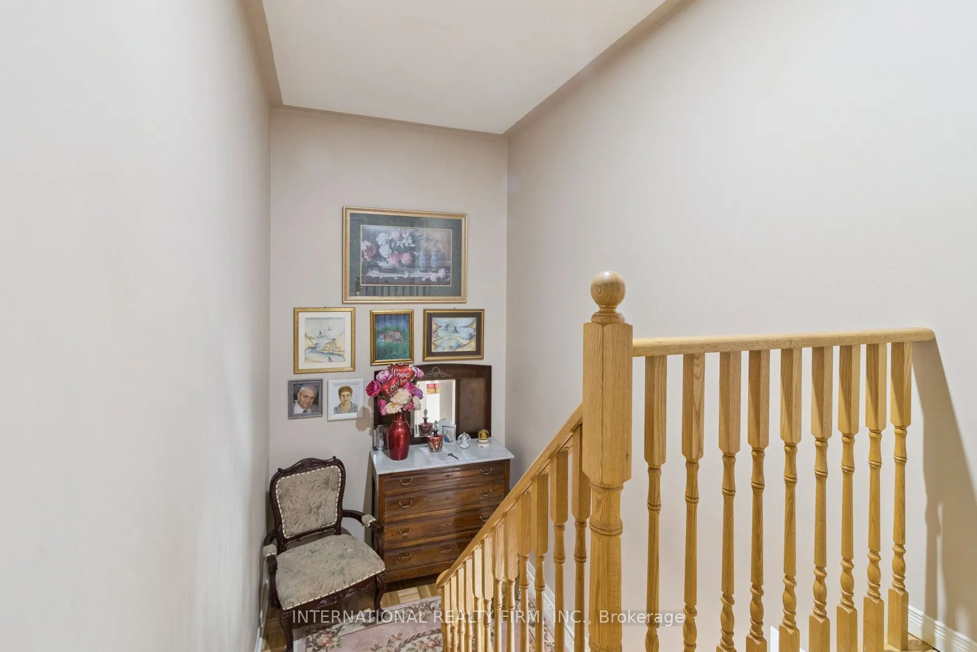 76 Timberwolf Crescent