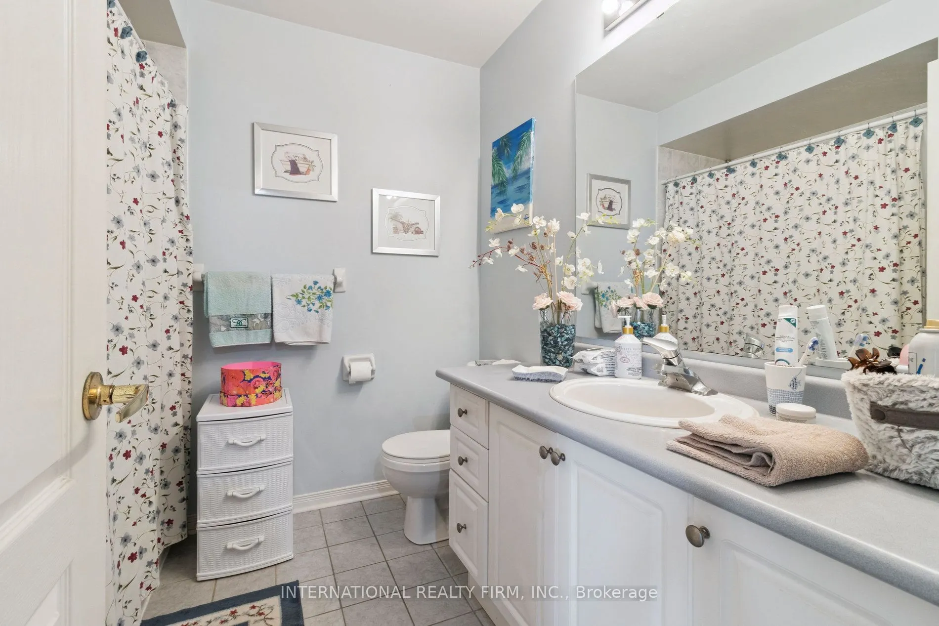 76 Timberwolf Crescent