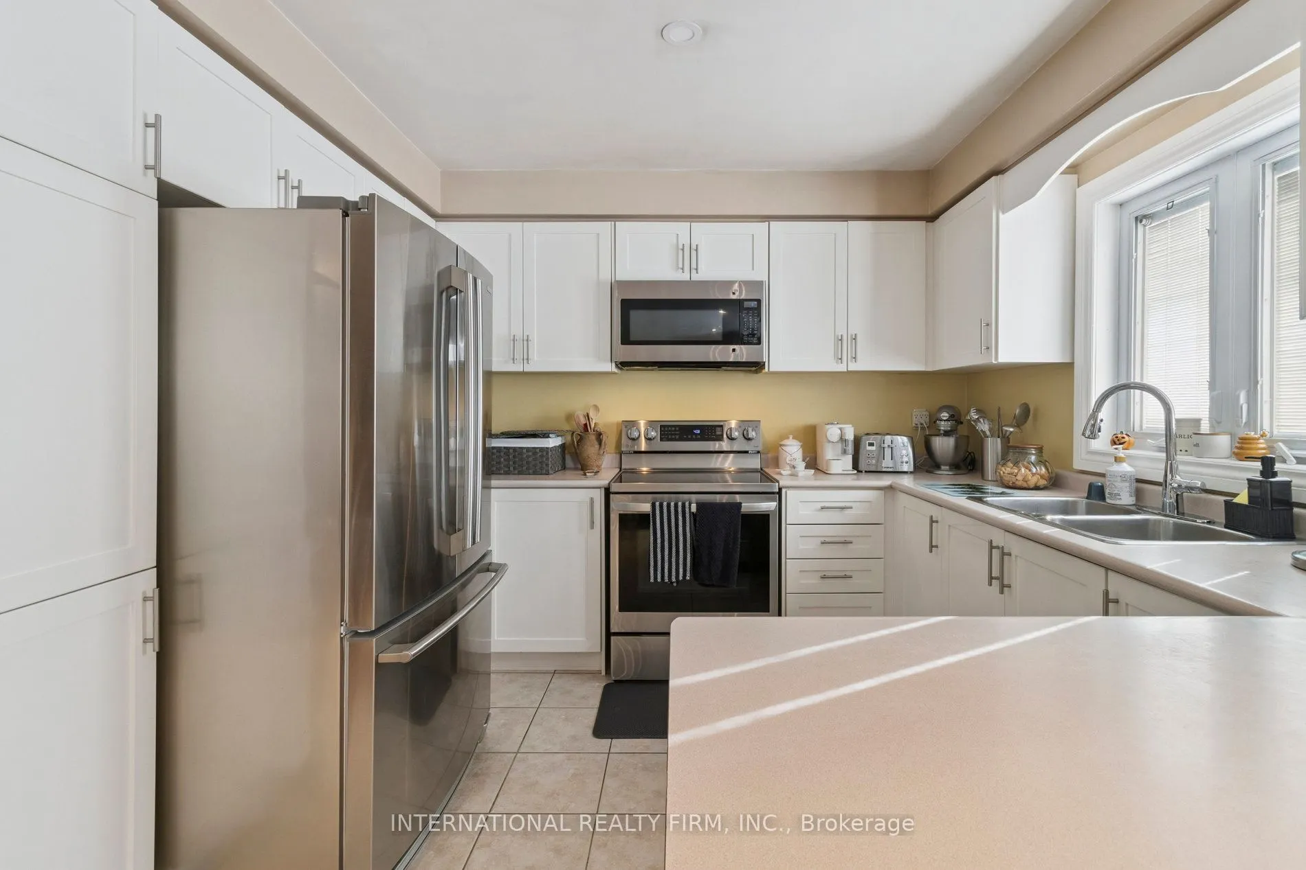 76 Timberwolf Crescent