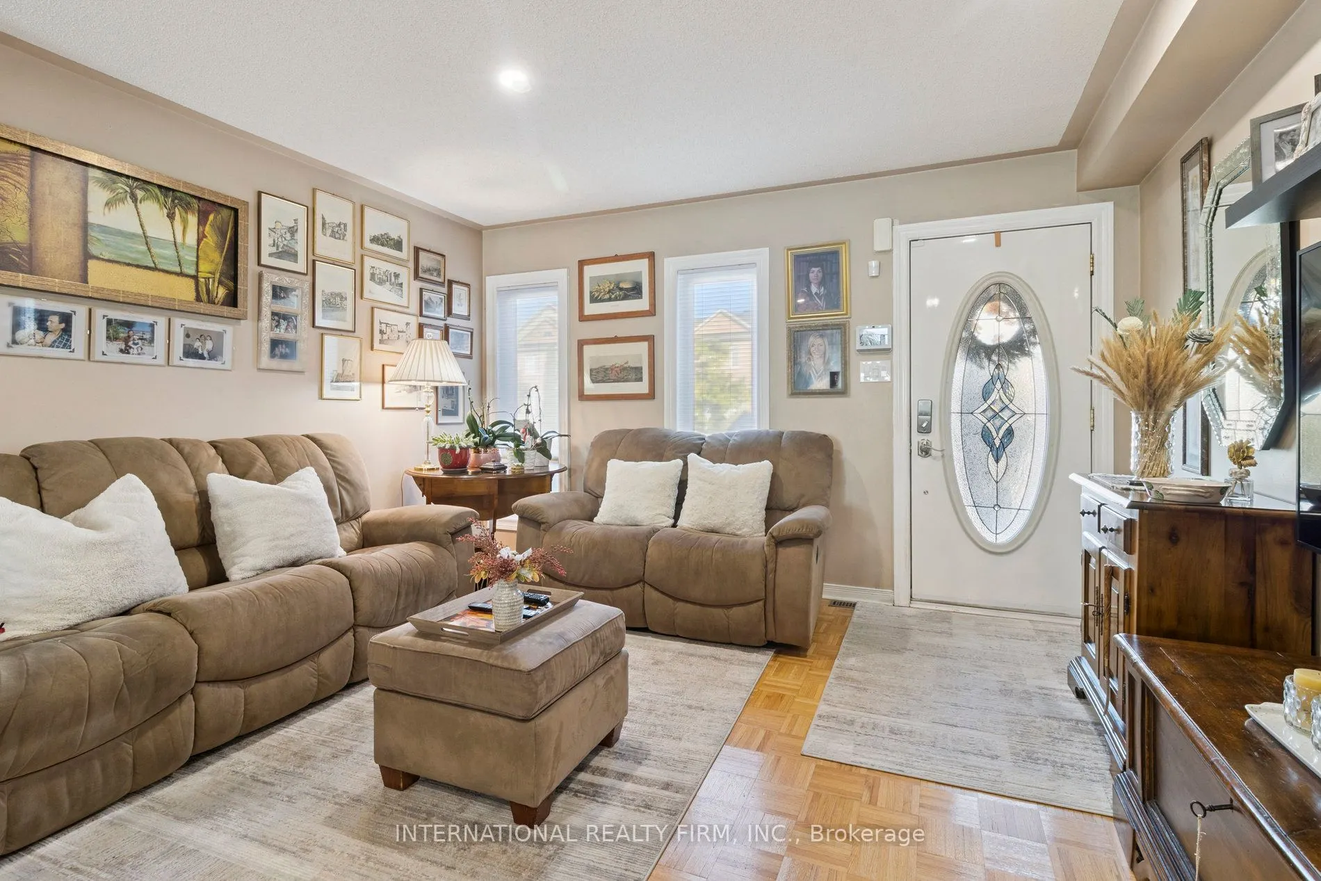76 Timberwolf Crescent