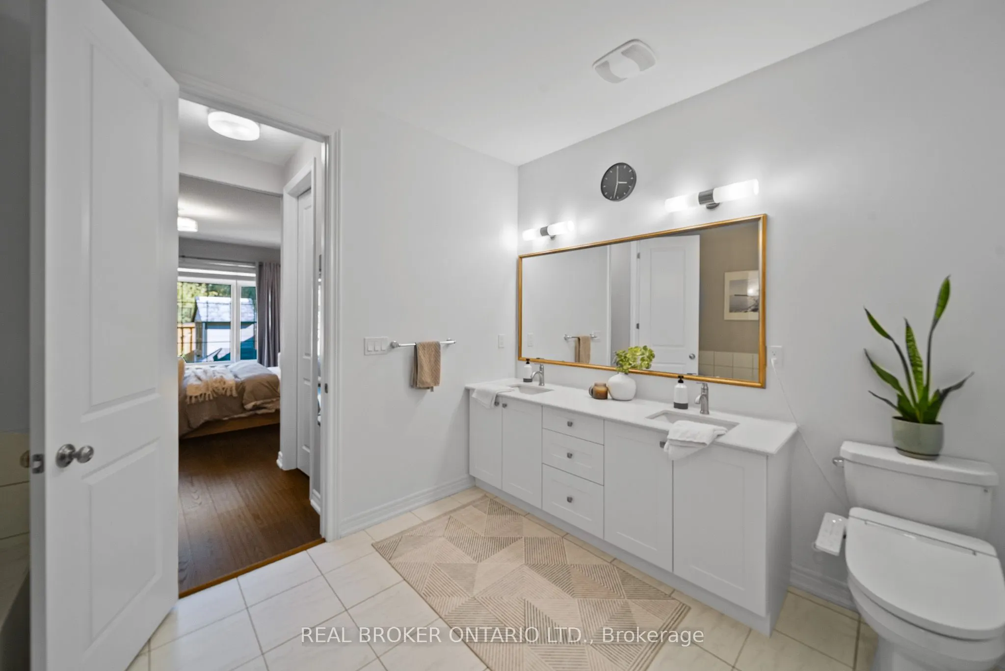 11 Howard Williams Court