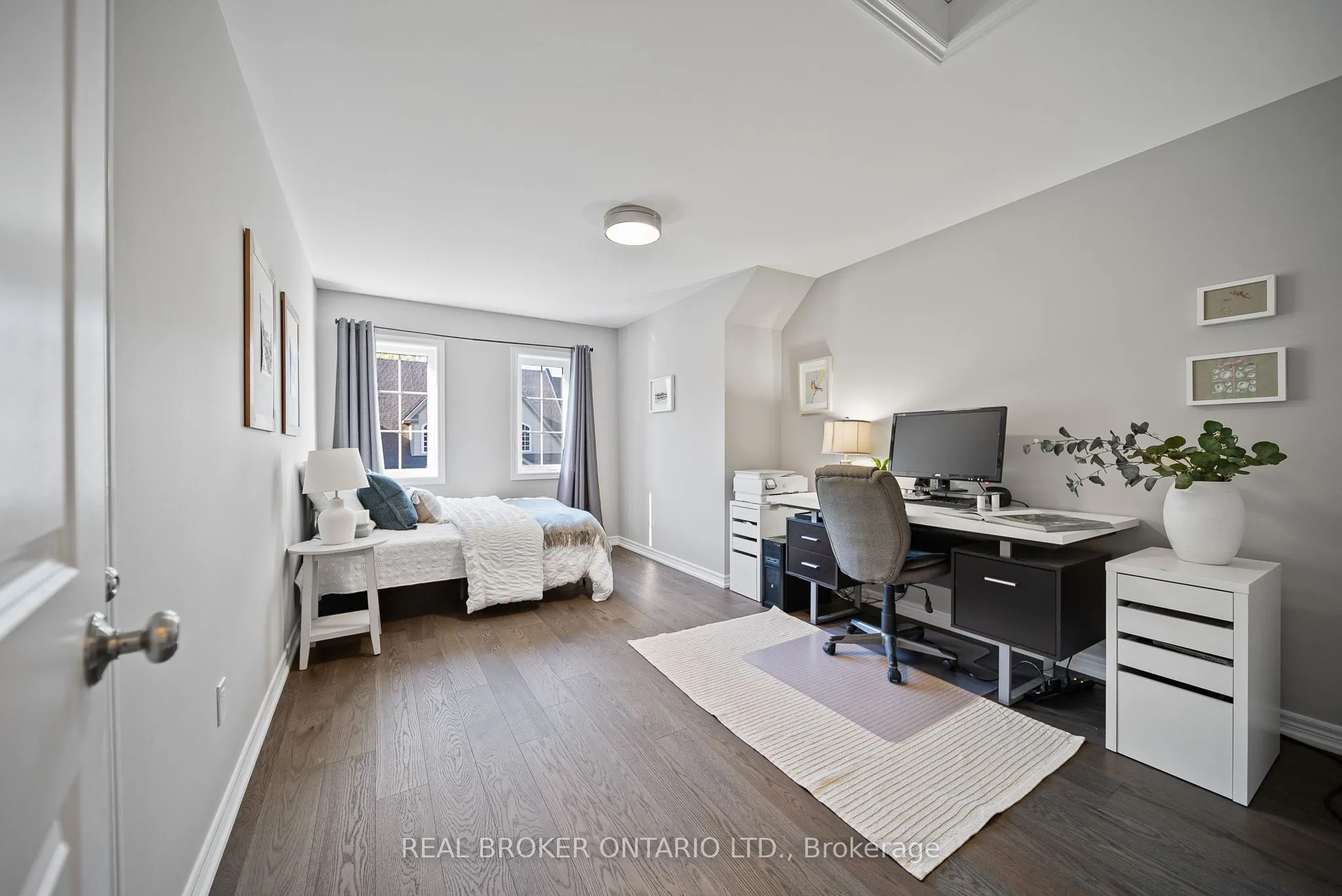 11 Howard Williams Court