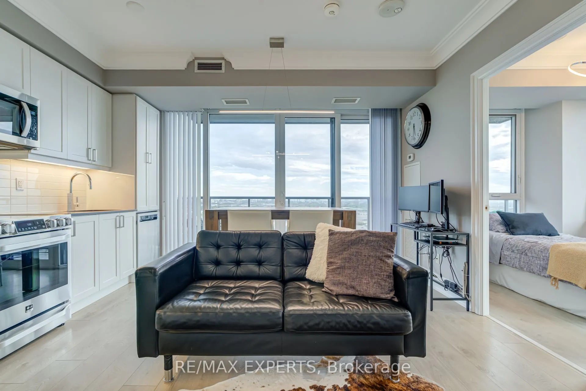 7895 Jane Street, #2106