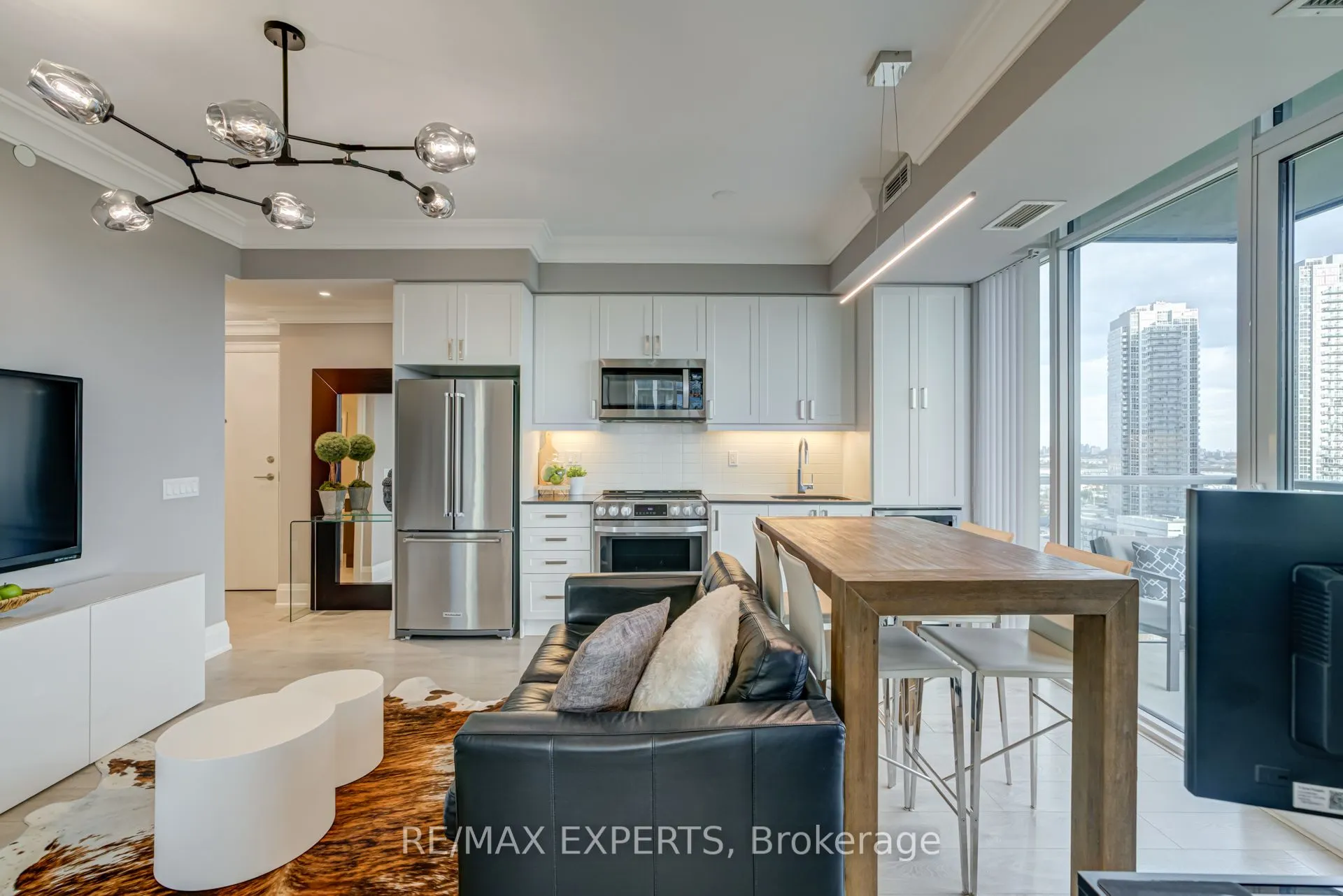 7895 Jane Street, #2106