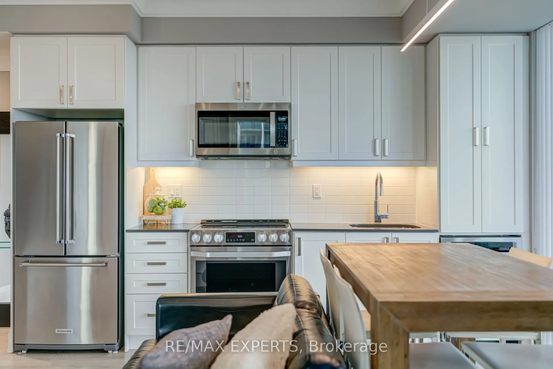 7895 Jane Street, #2106