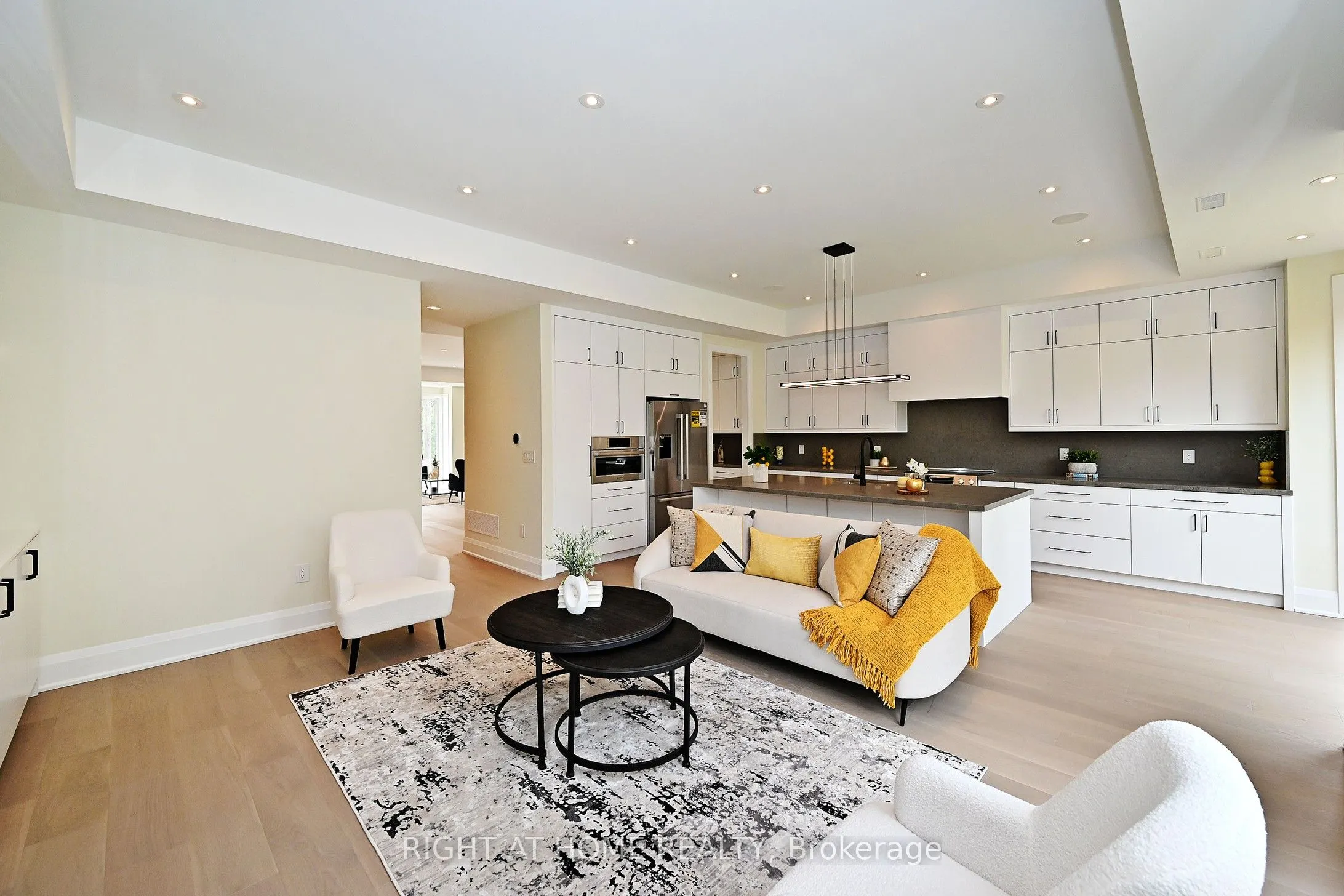 170 Lucas Street N, #170