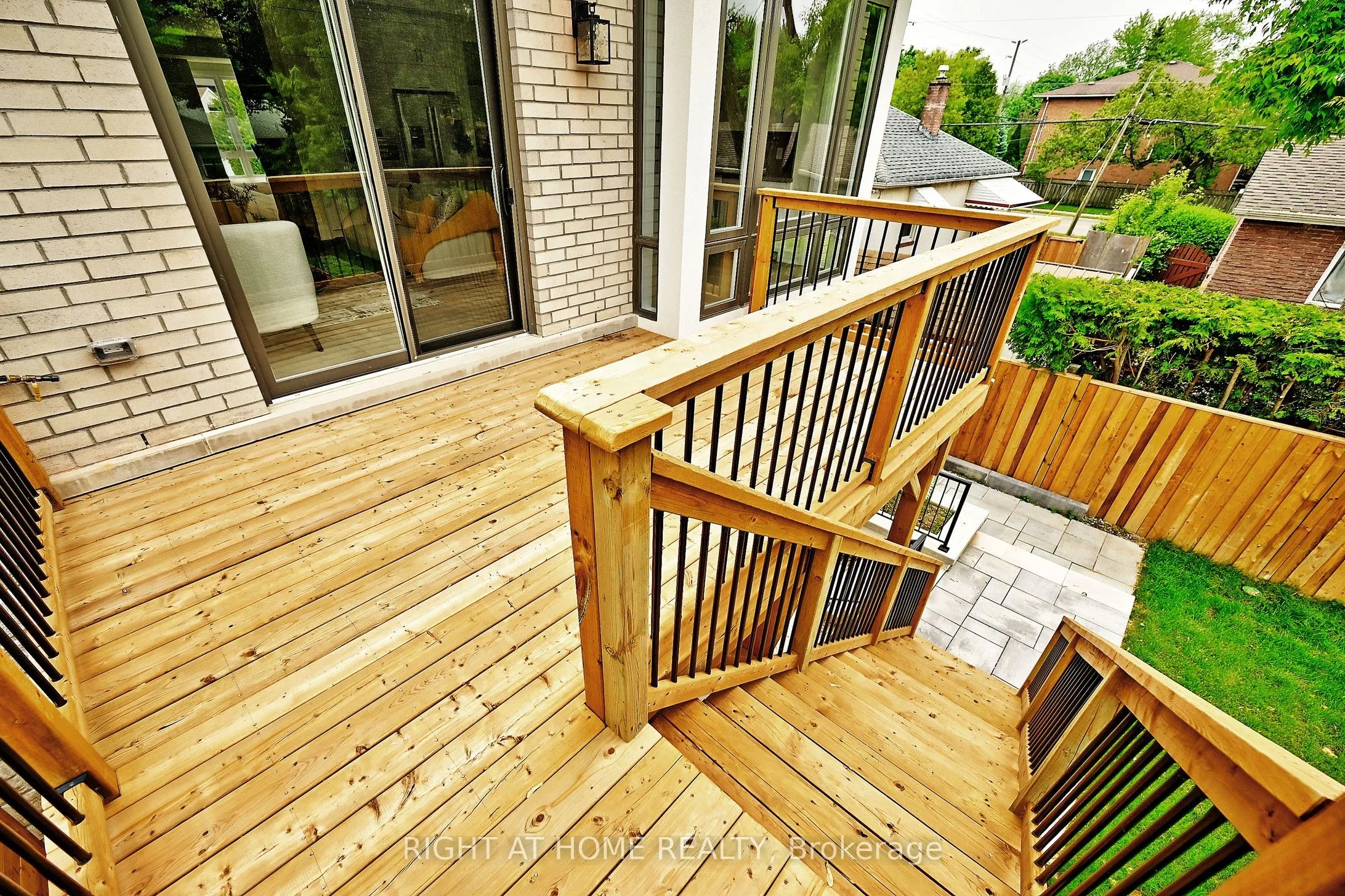 170 Lucas Street N, #170
