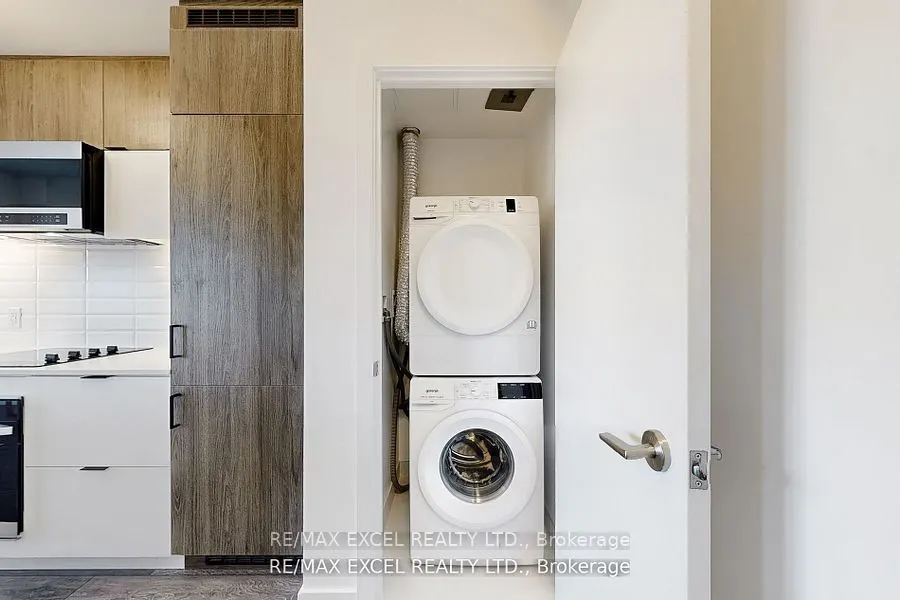 8888 Yonge Street, #318