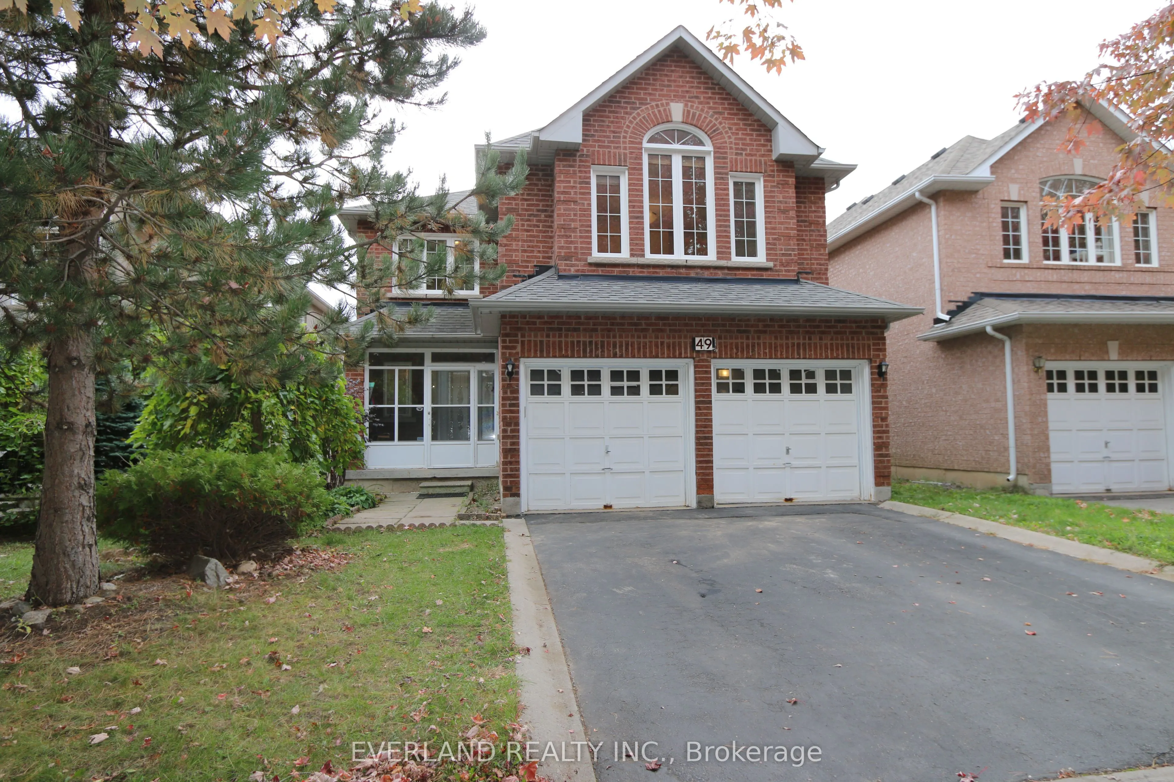 49 Falling River Drive, #Lower