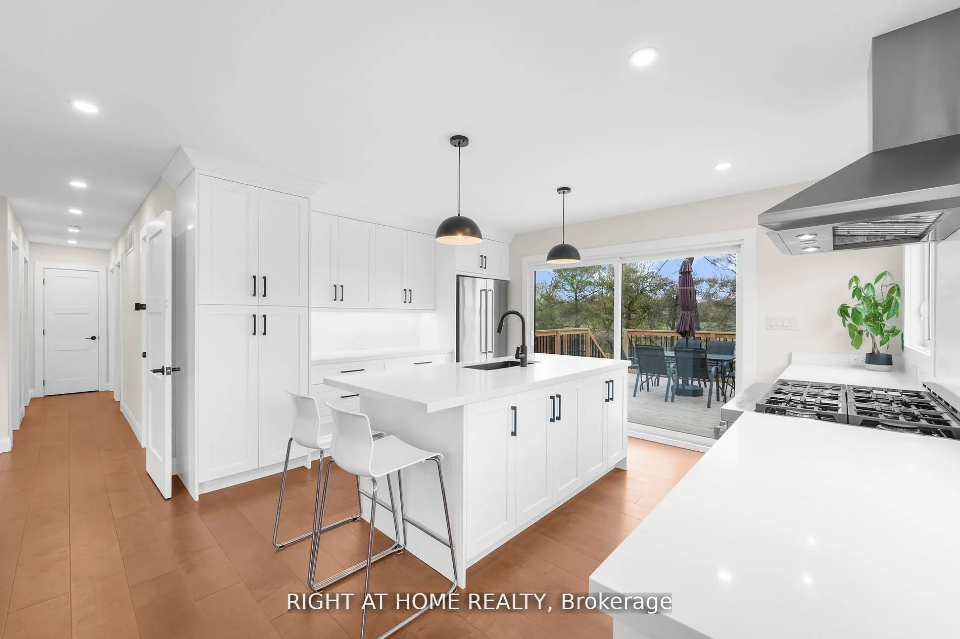 17083 Warden Avenue