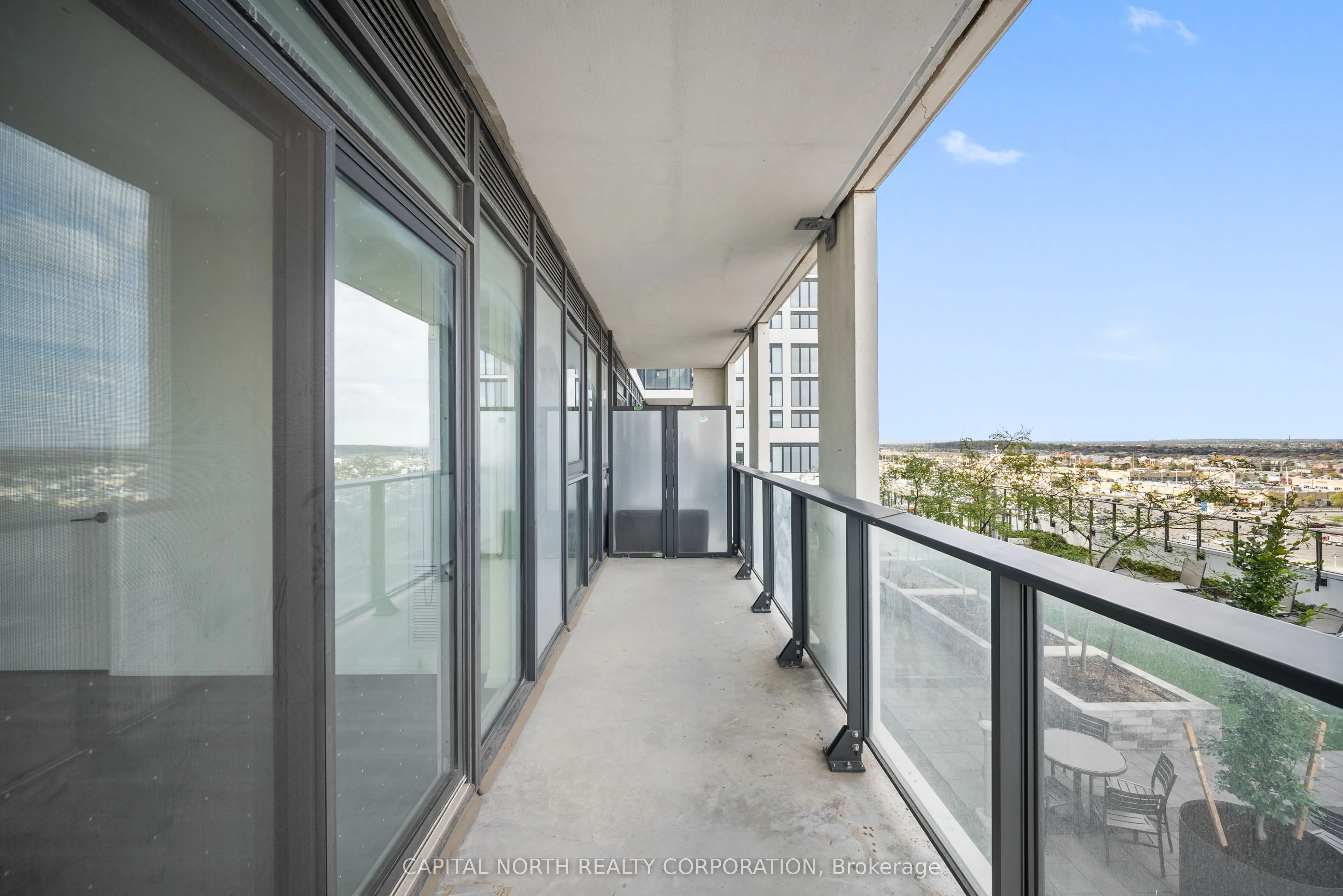9000 Jane Street, #911