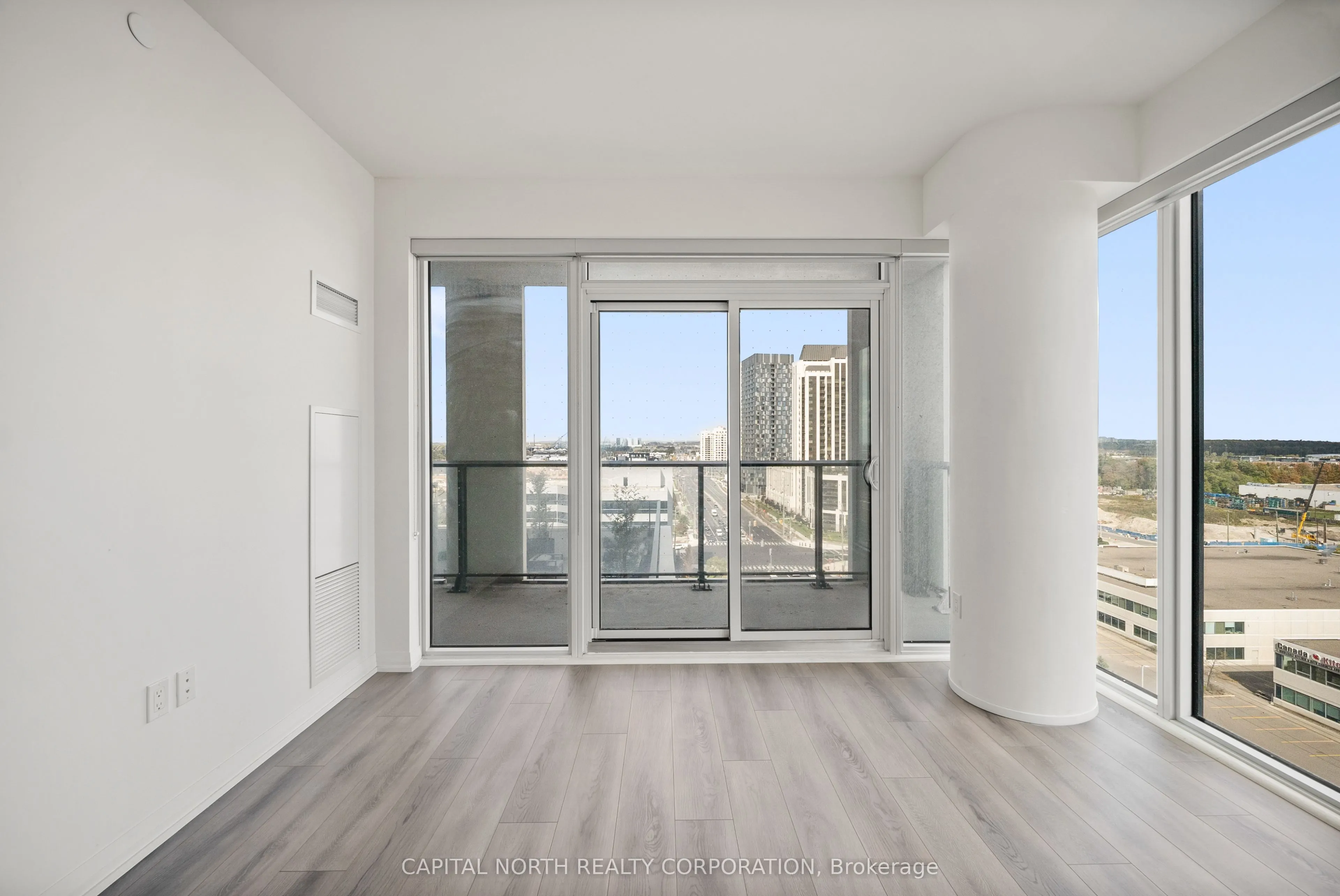 9000 Jane Street, #911