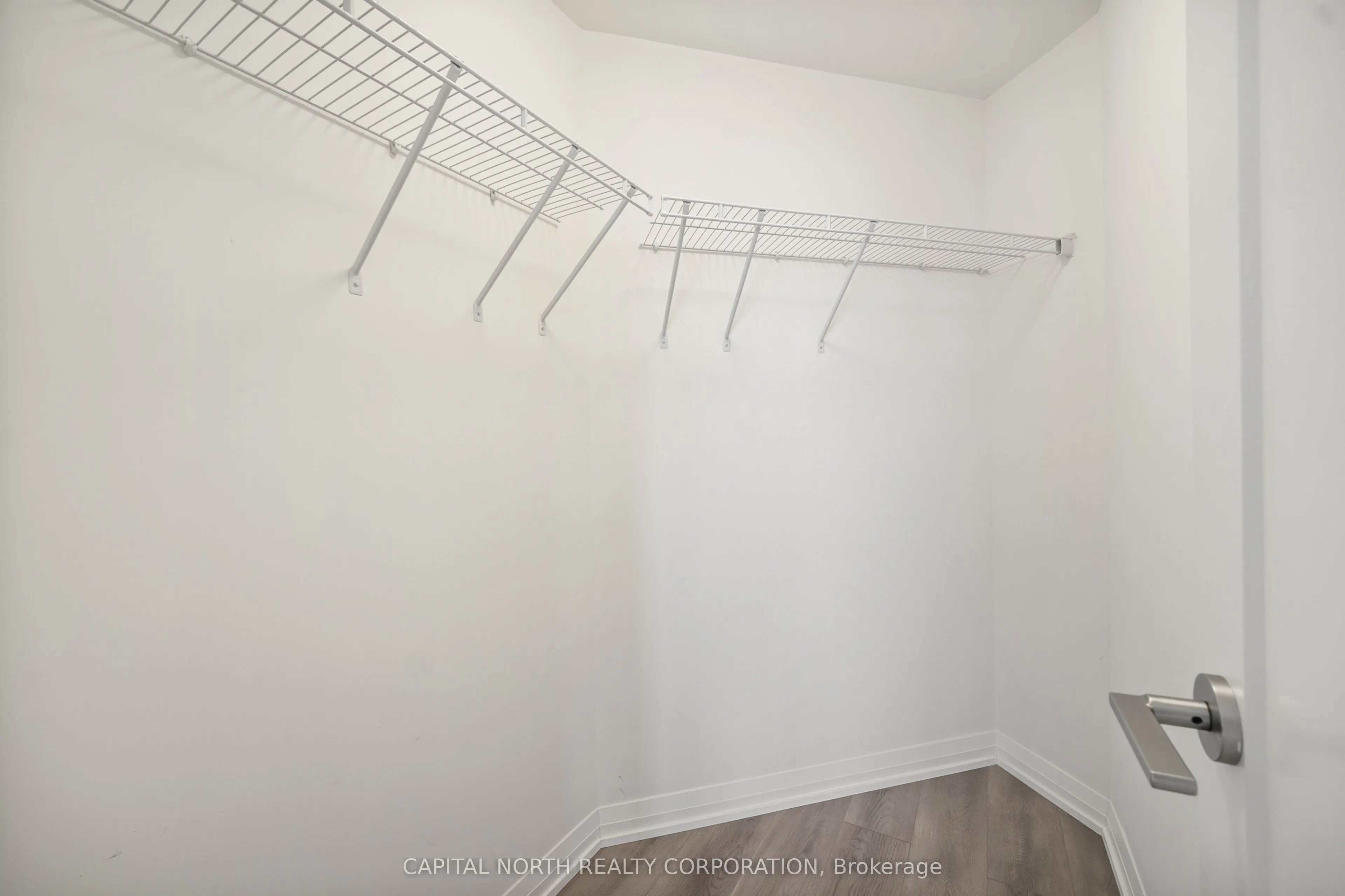 9000 Jane Street, #911