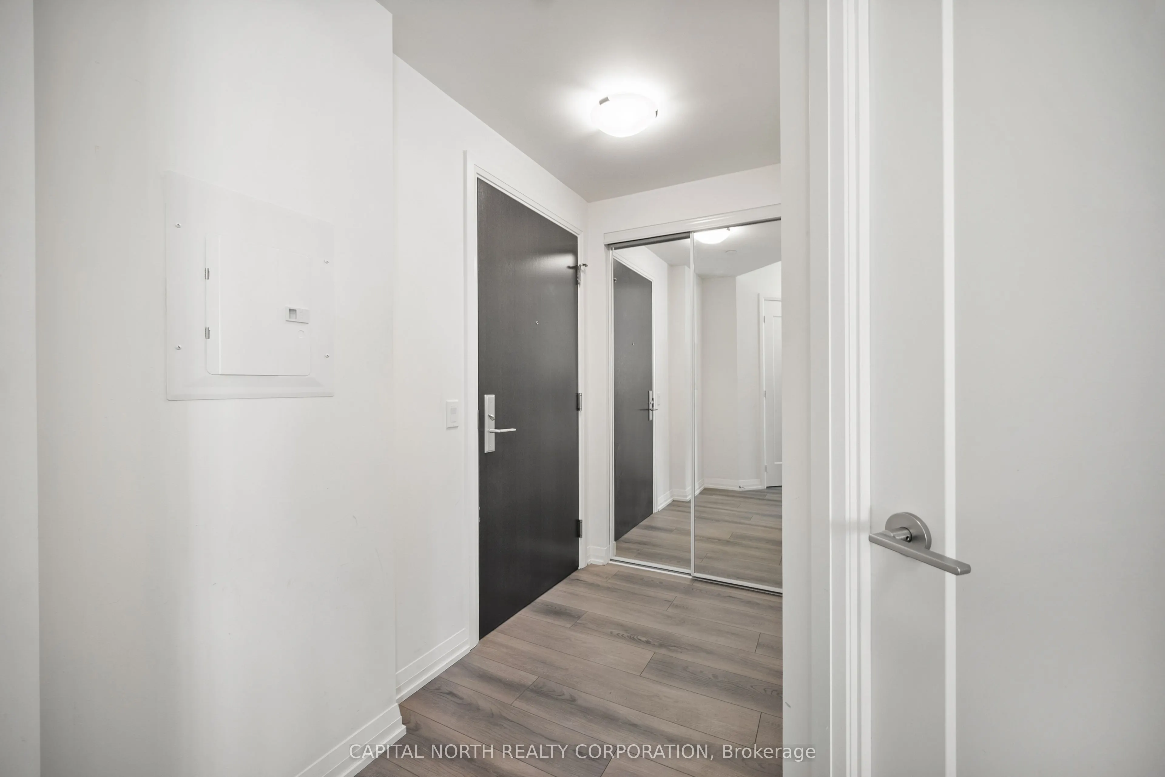 9000 Jane Street, #911