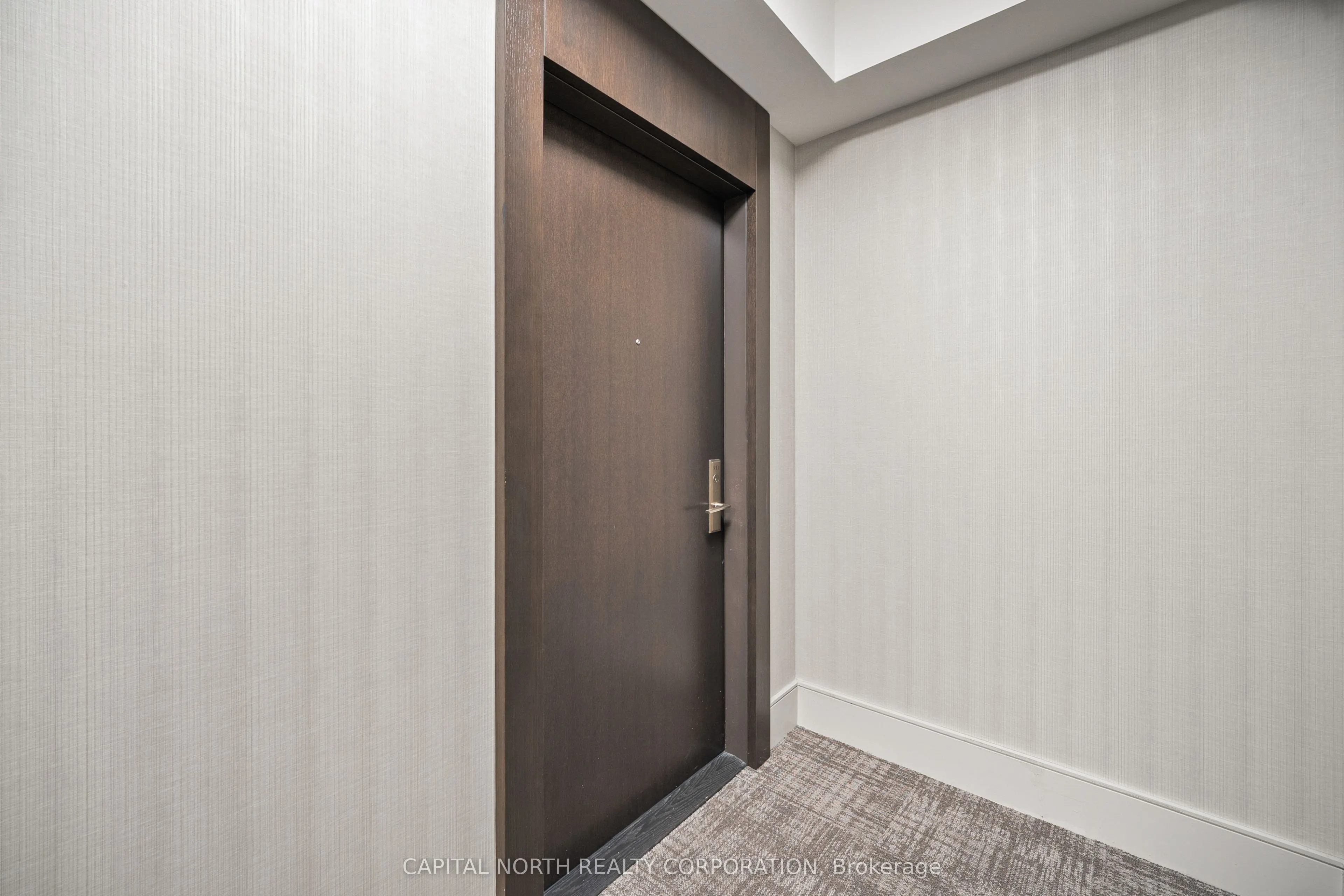 9000 Jane Street, #911