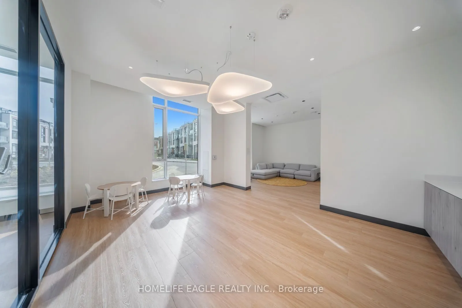 6 David Eyer Road, #314
