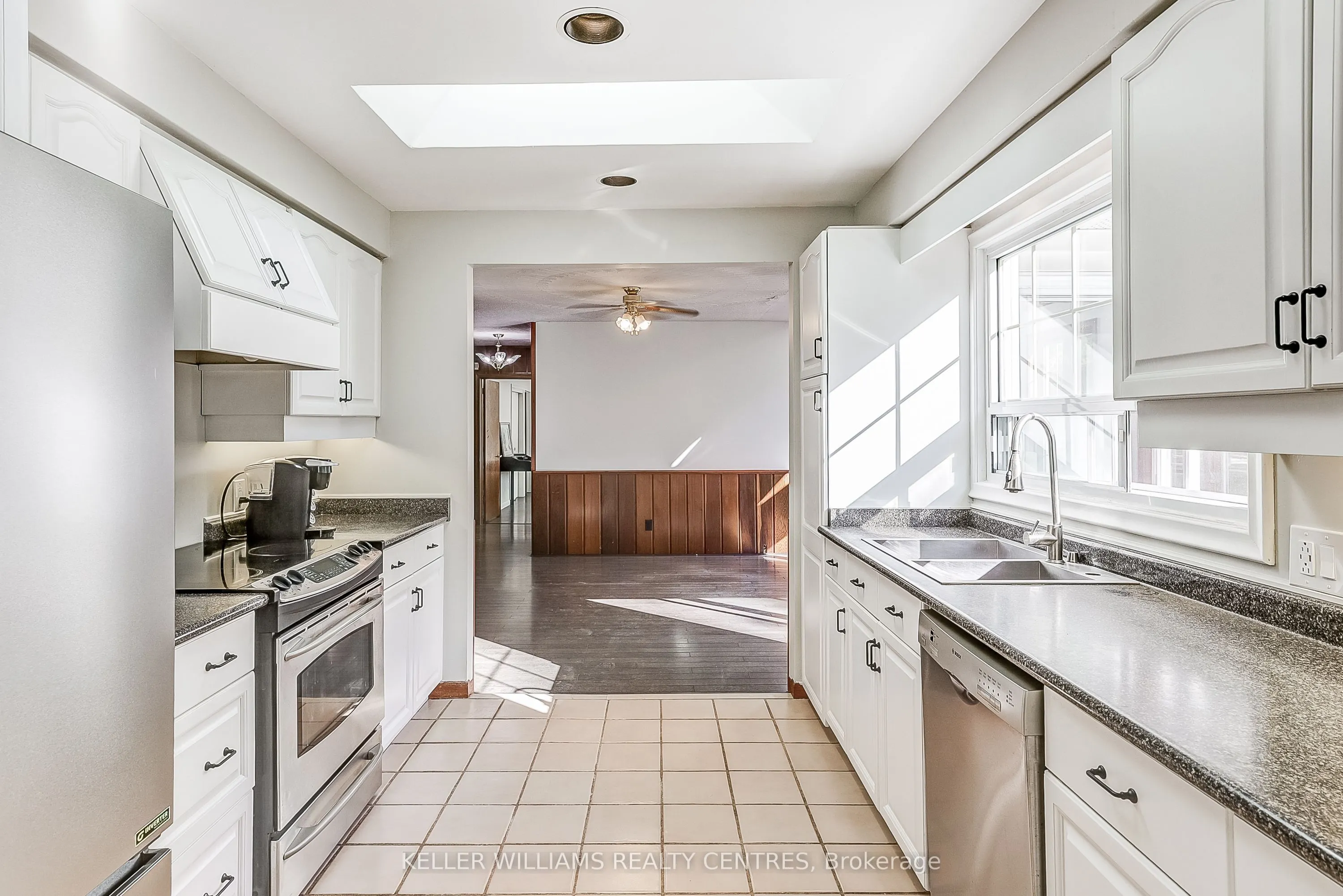 16073 Warden Avenue