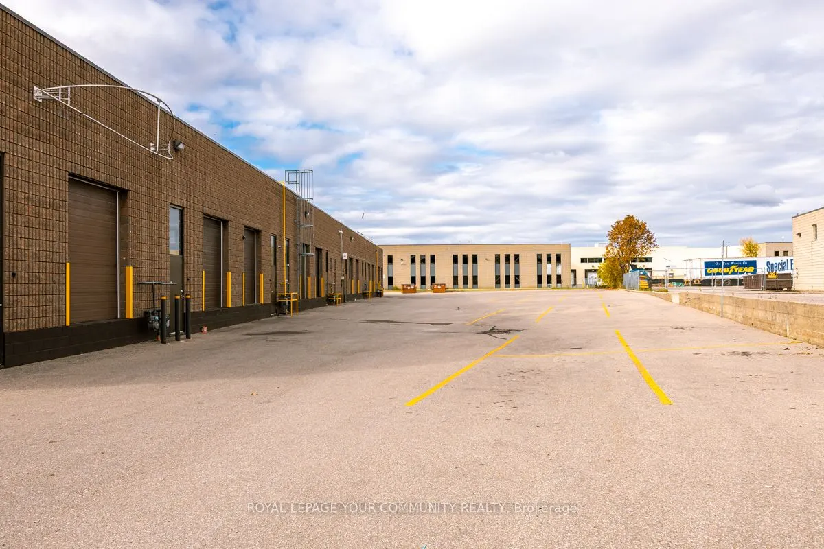 255 Industrial Parkway S, #4
