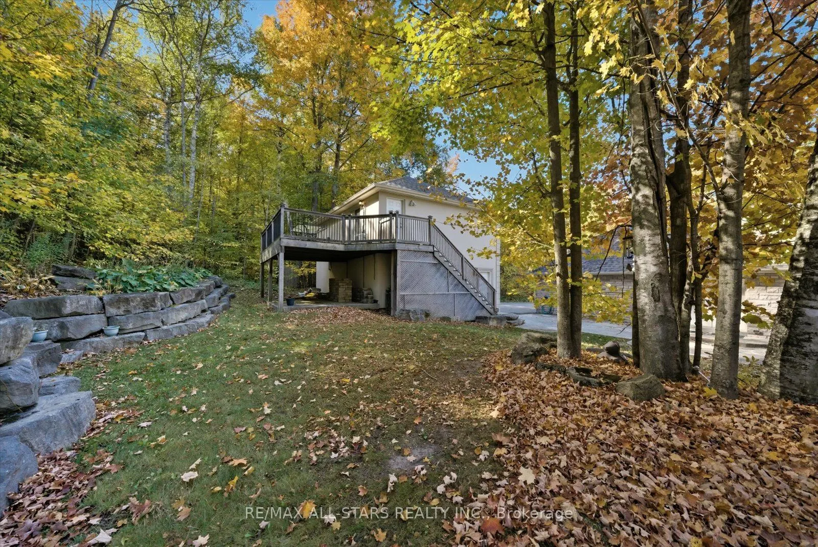 40 Algonquin Forest Drive