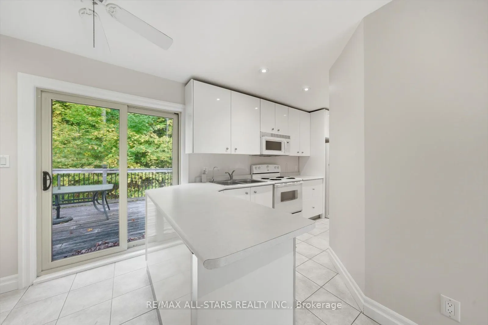 40 Algonquin Forest Drive