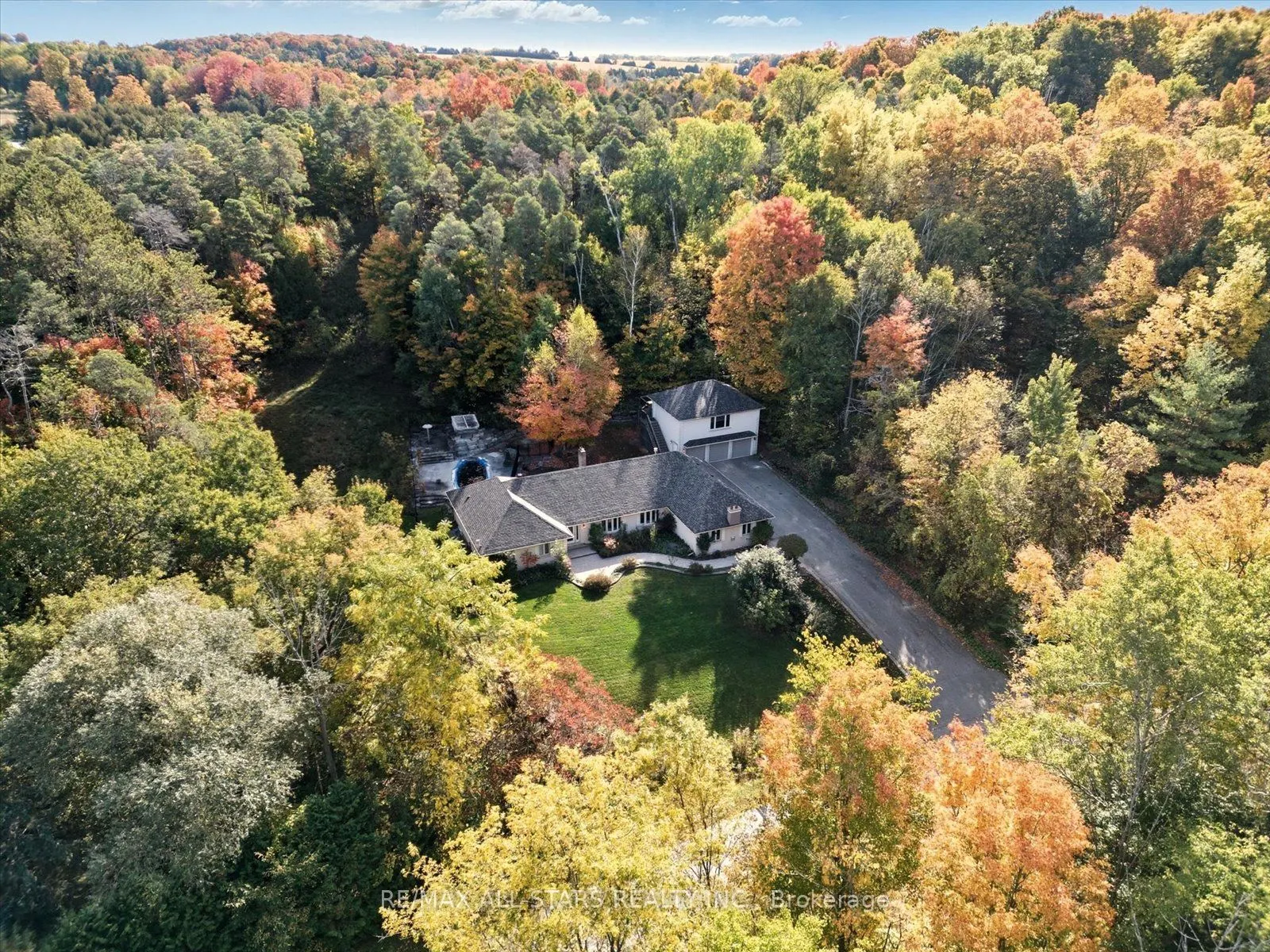 40 Algonquin Forest Drive