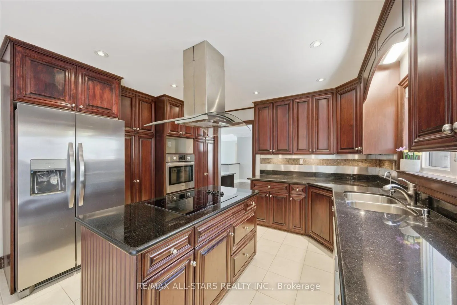 40 Algonquin Forest Drive