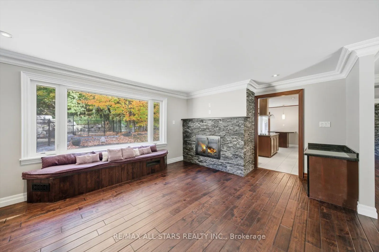 40 Algonquin Forest Drive