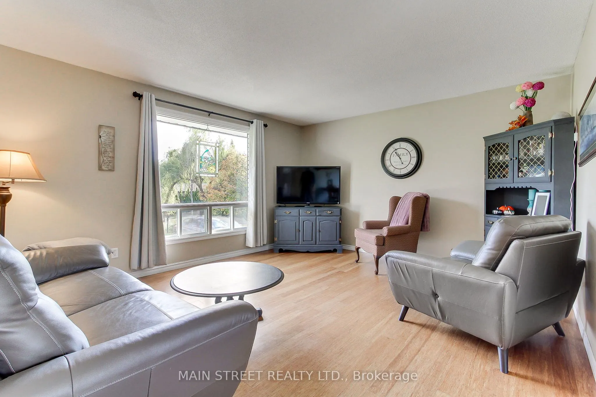 32 Beaverdale Crescent