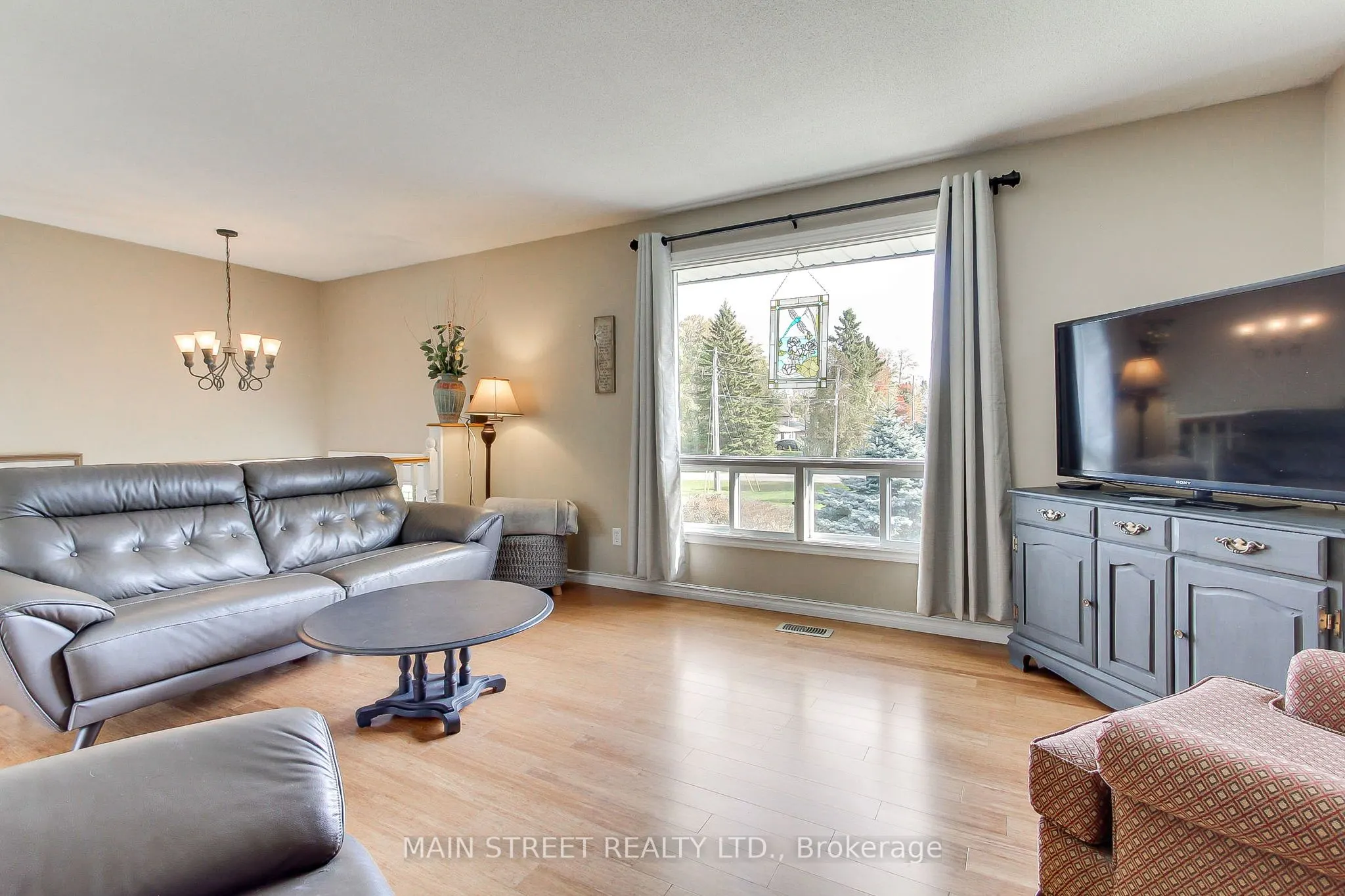 32 Beaverdale Crescent