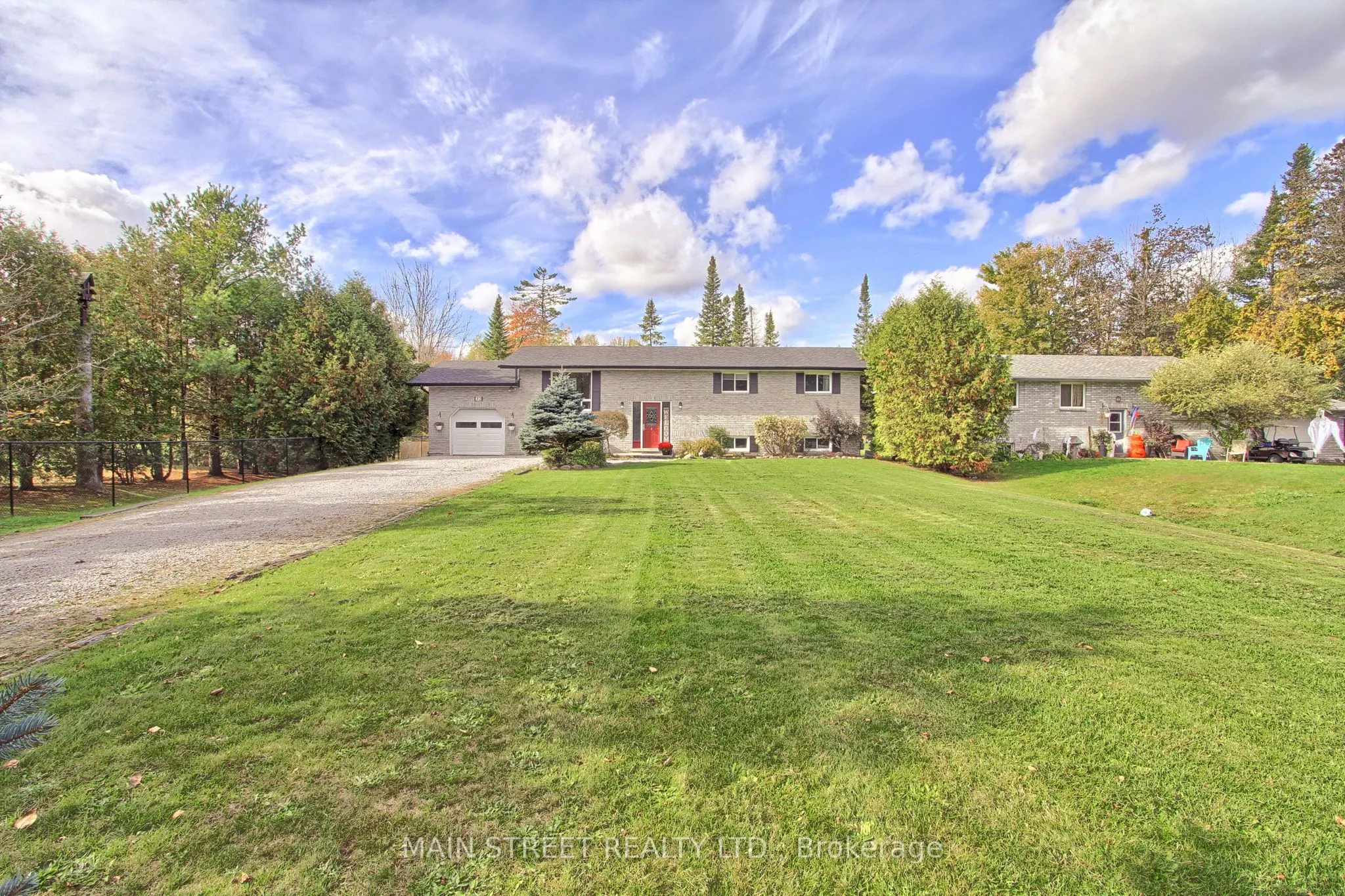 32 Beaverdale Crescent