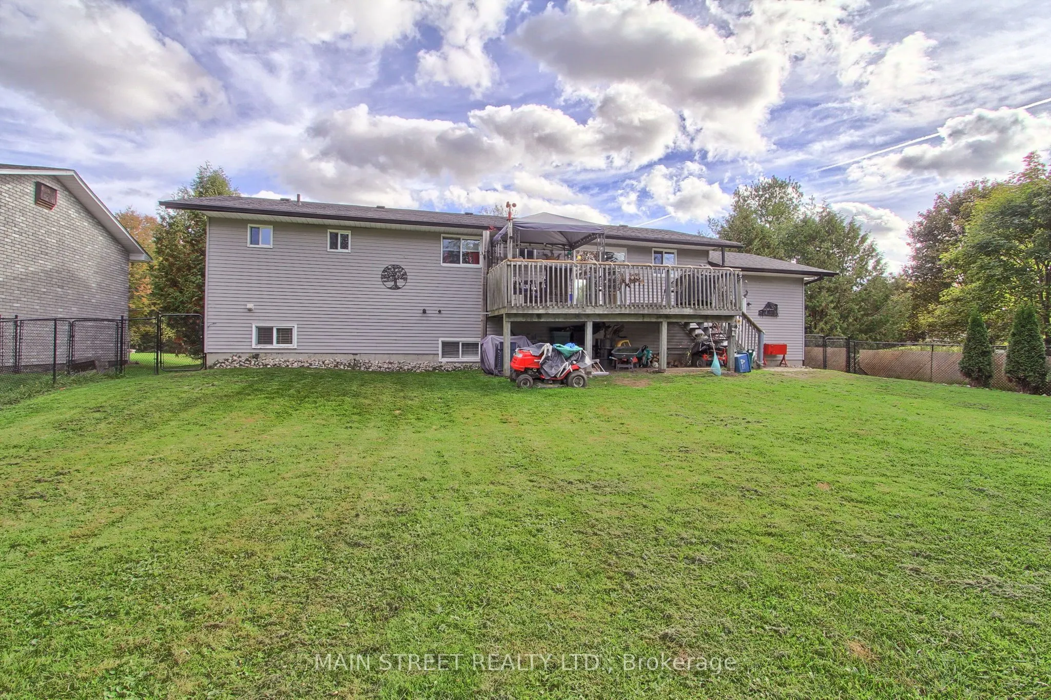 32 Beaverdale Crescent