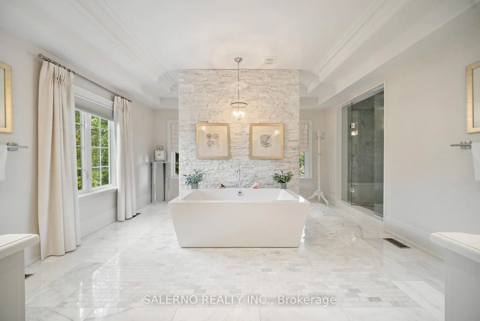 8 Thornhill Avenue