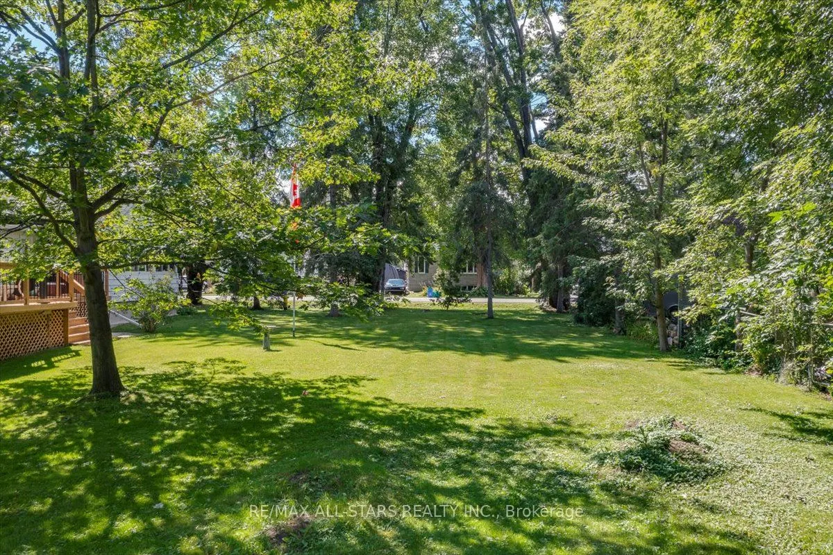 288 Woodycrest Avenue