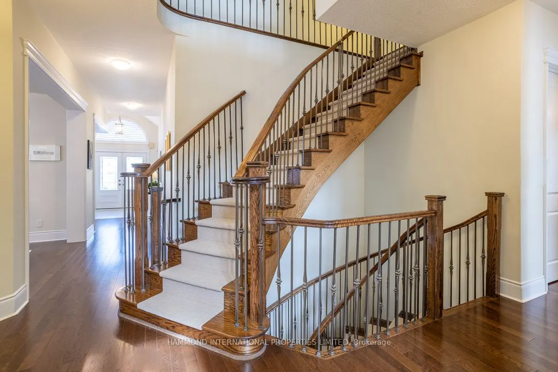 203 Hunterwood Chase