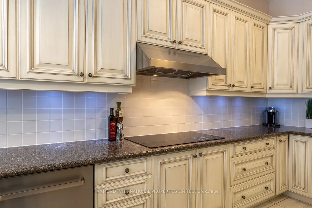 203 Hunterwood Chase