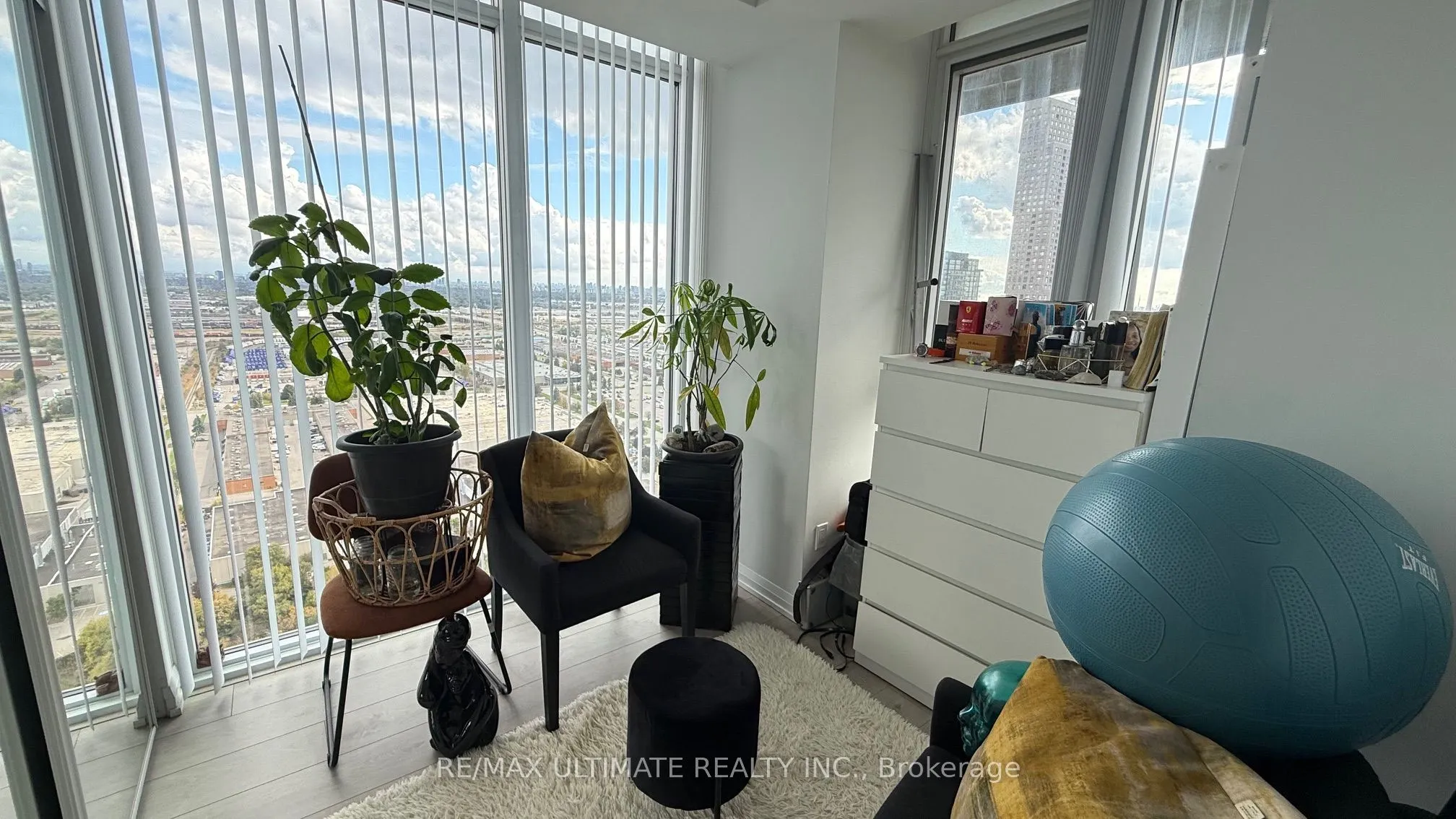7895 Jane Street, #3304