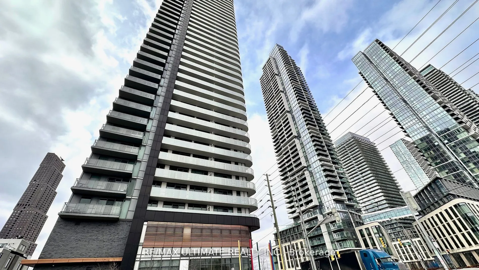 7895 Jane Street, #3304