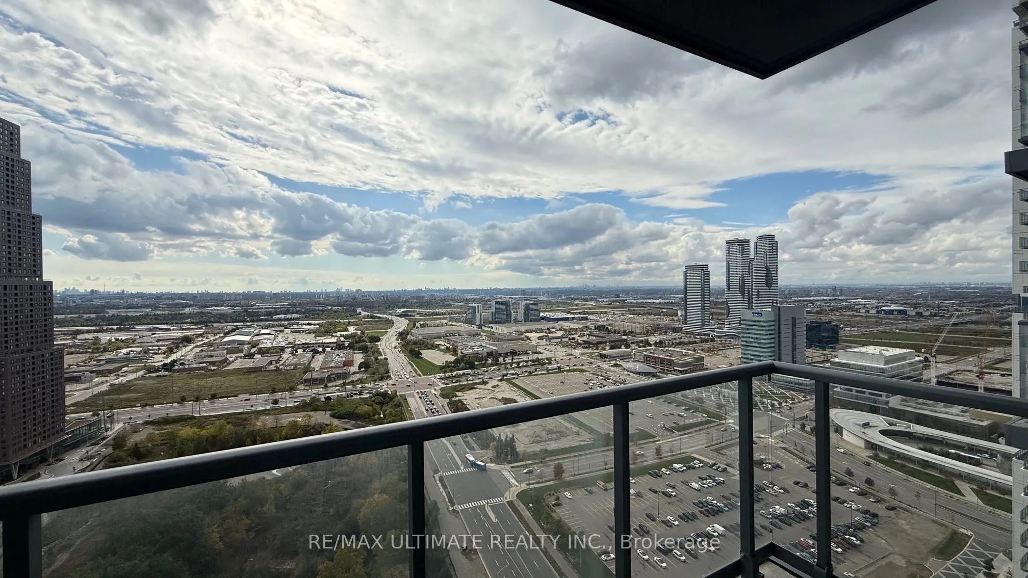 7895 Jane Street, #3304