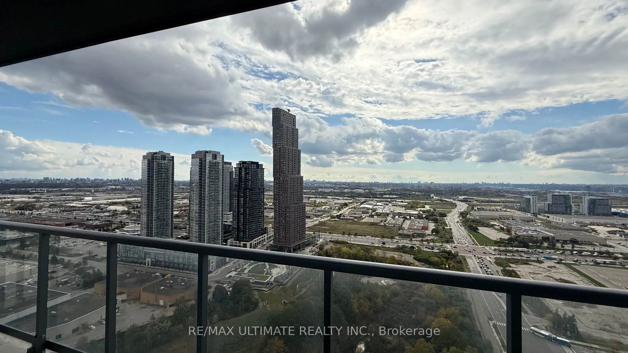 7895 Jane Street, #3304